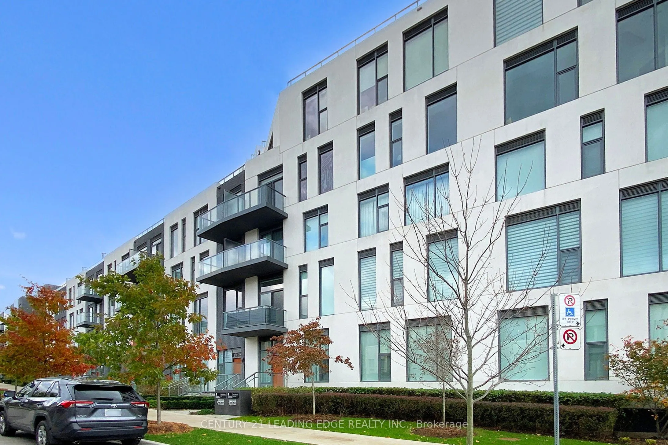 25 Adra Grado Way, #115