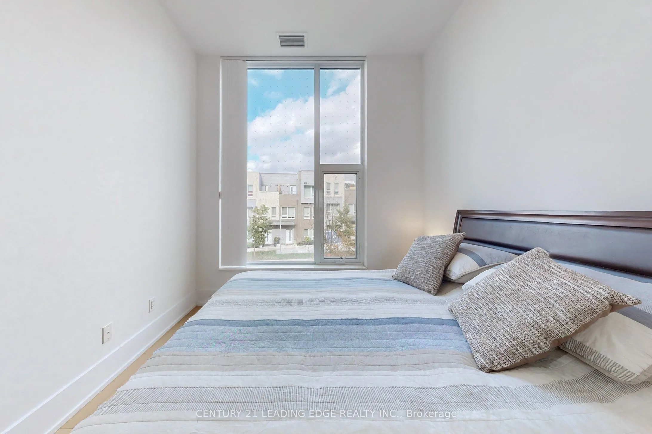 25 Adra Grado Way, #115