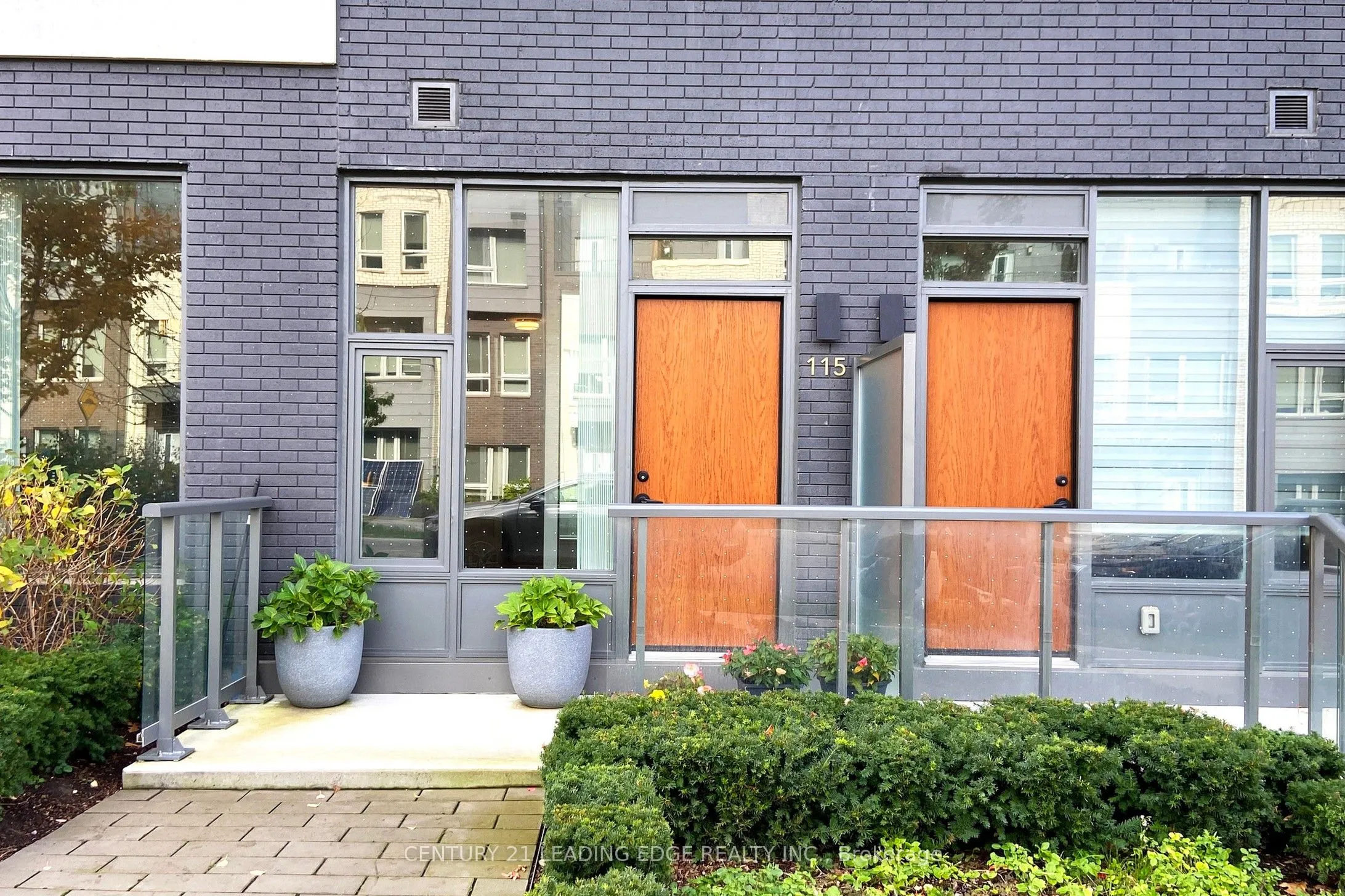 25 Adra Grado Way, #115