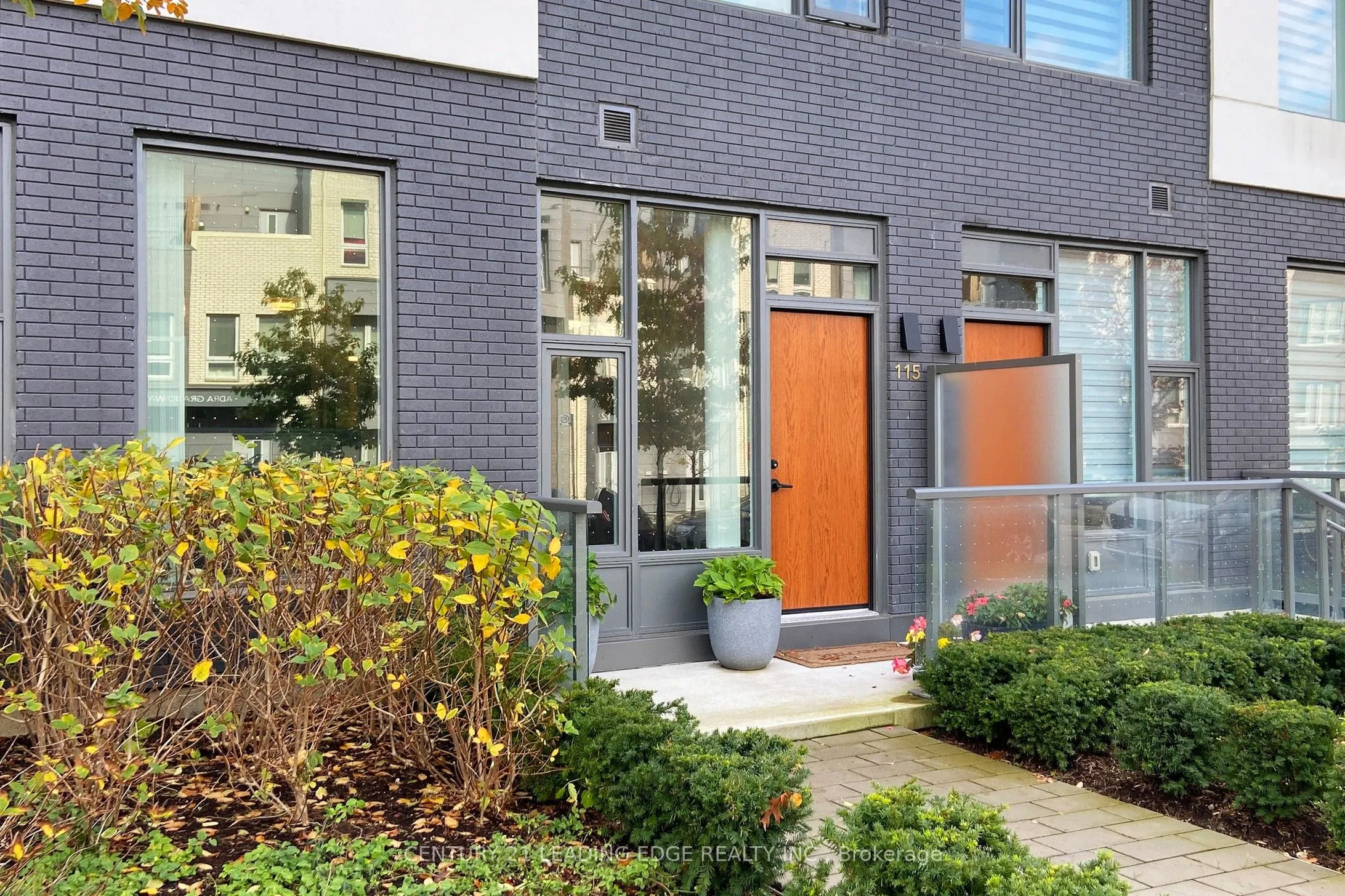 25 Adra Grado Way, #115