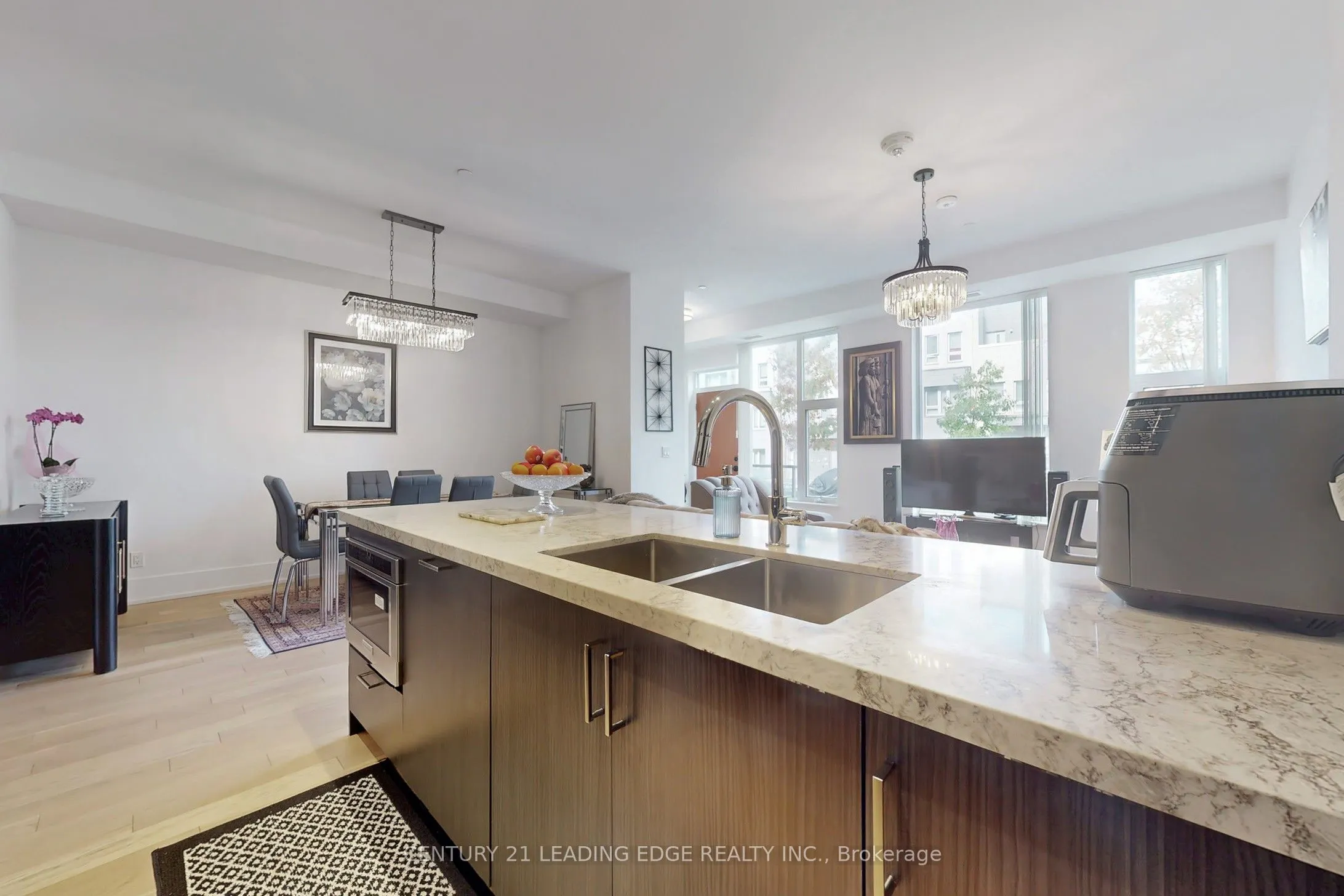 25 Adra Grado Way, #115