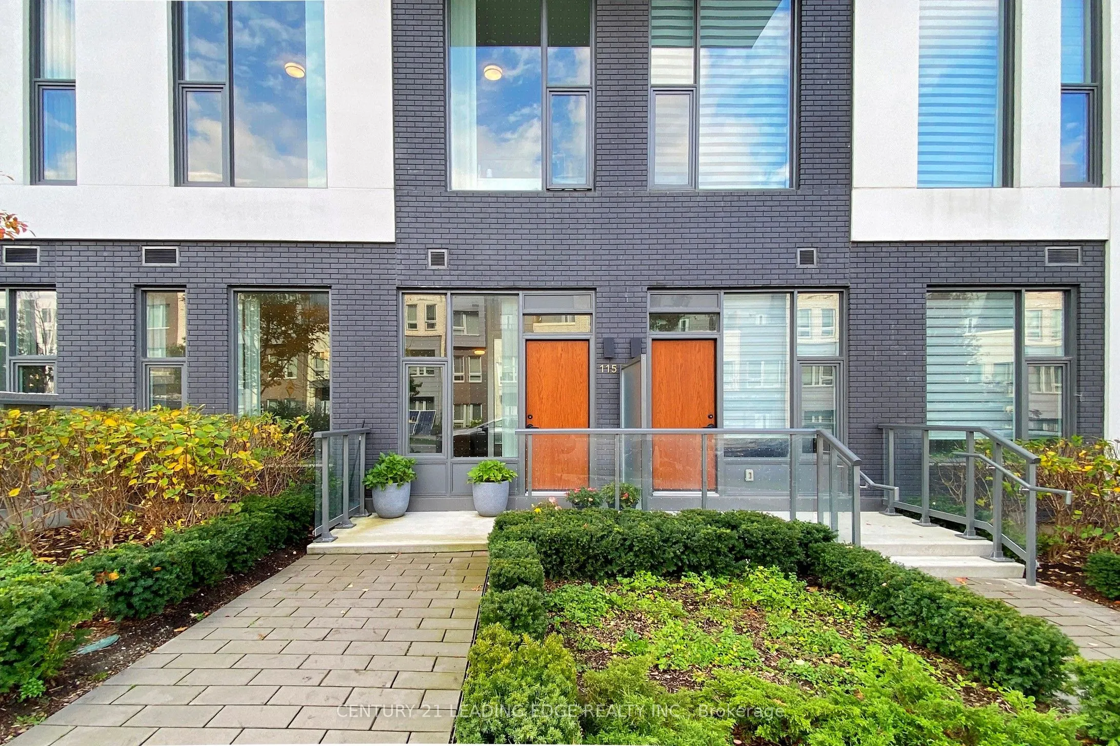 25 Adra Grado Way, #115