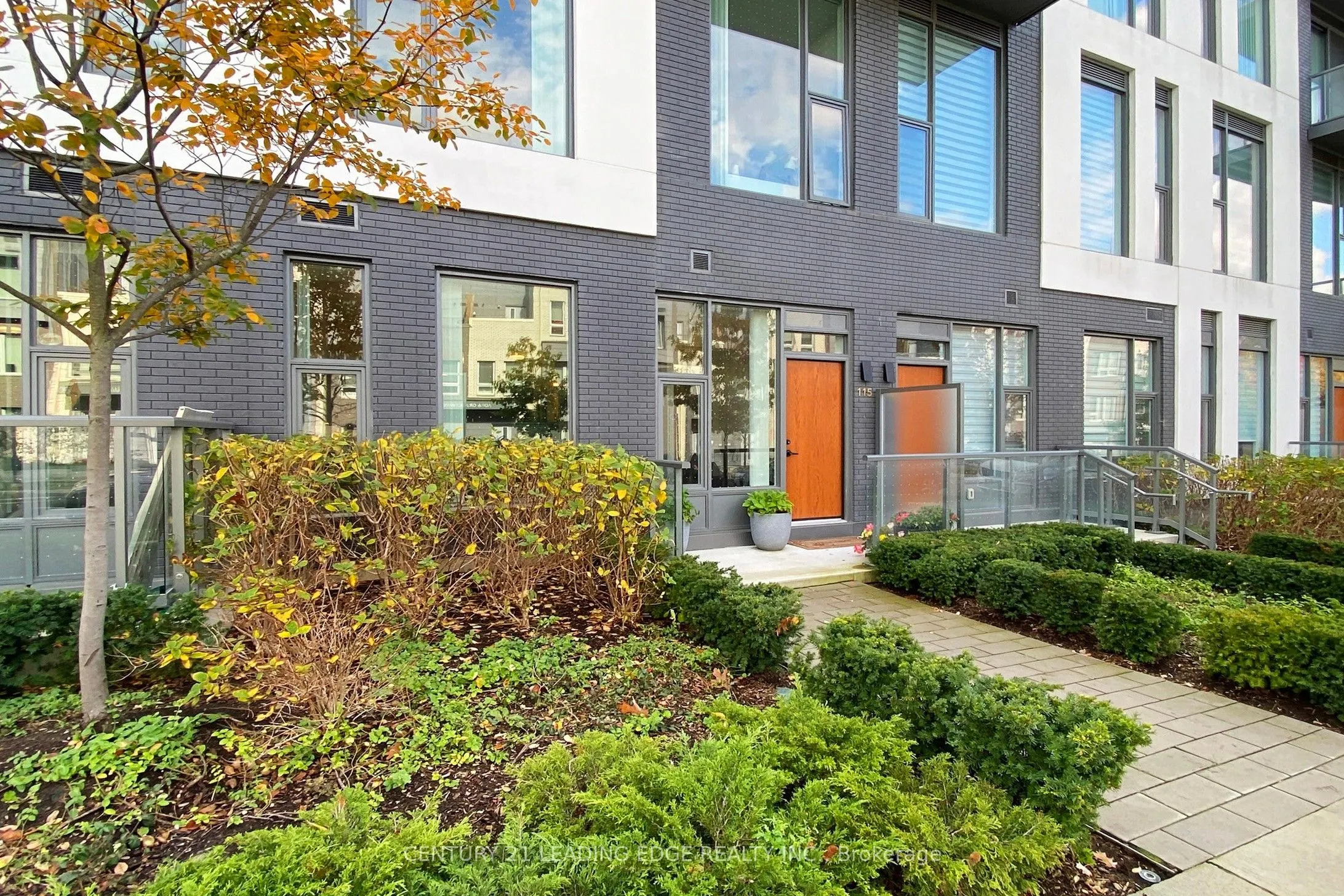 25 Adra Grado Way, #115