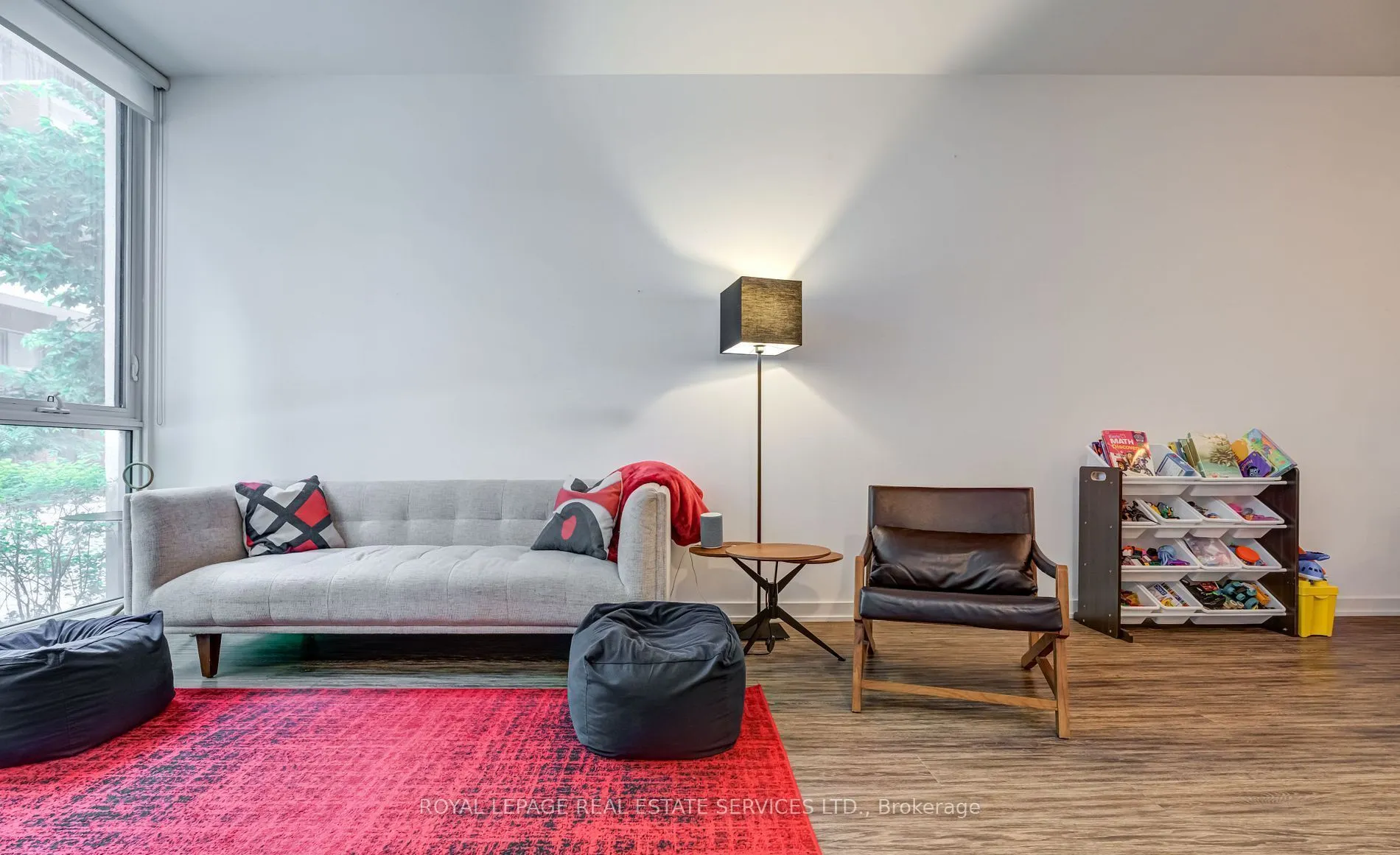 36 Bruyeres Mews, #TH06