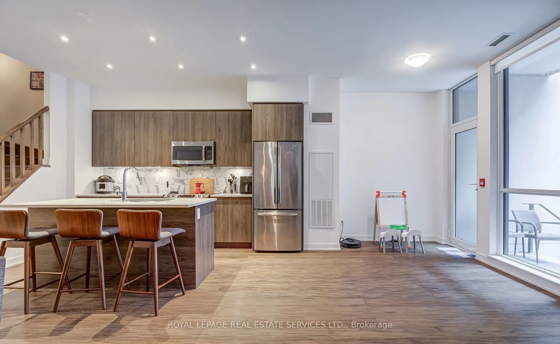 36 Bruyeres Mews, #TH06