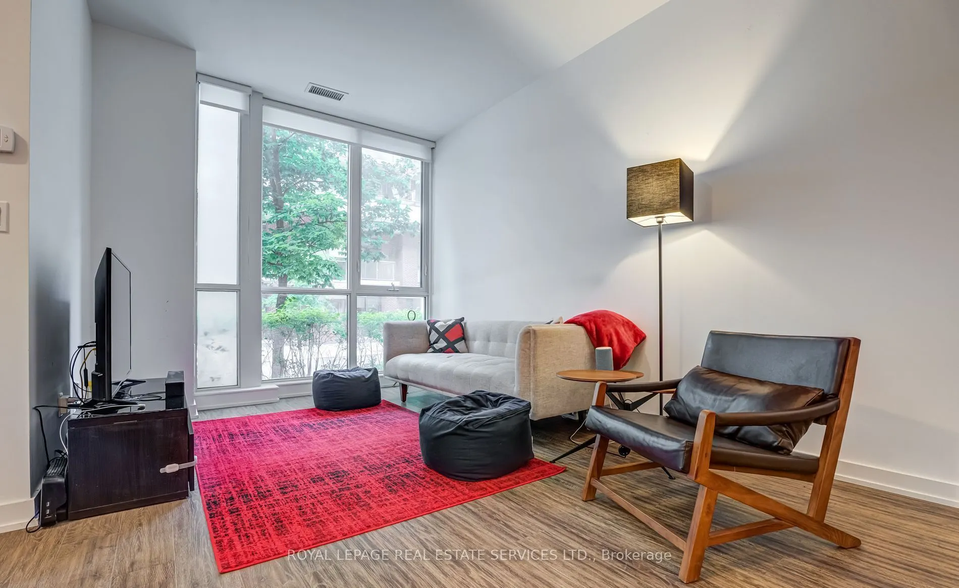 36 Bruyeres Mews, #TH06