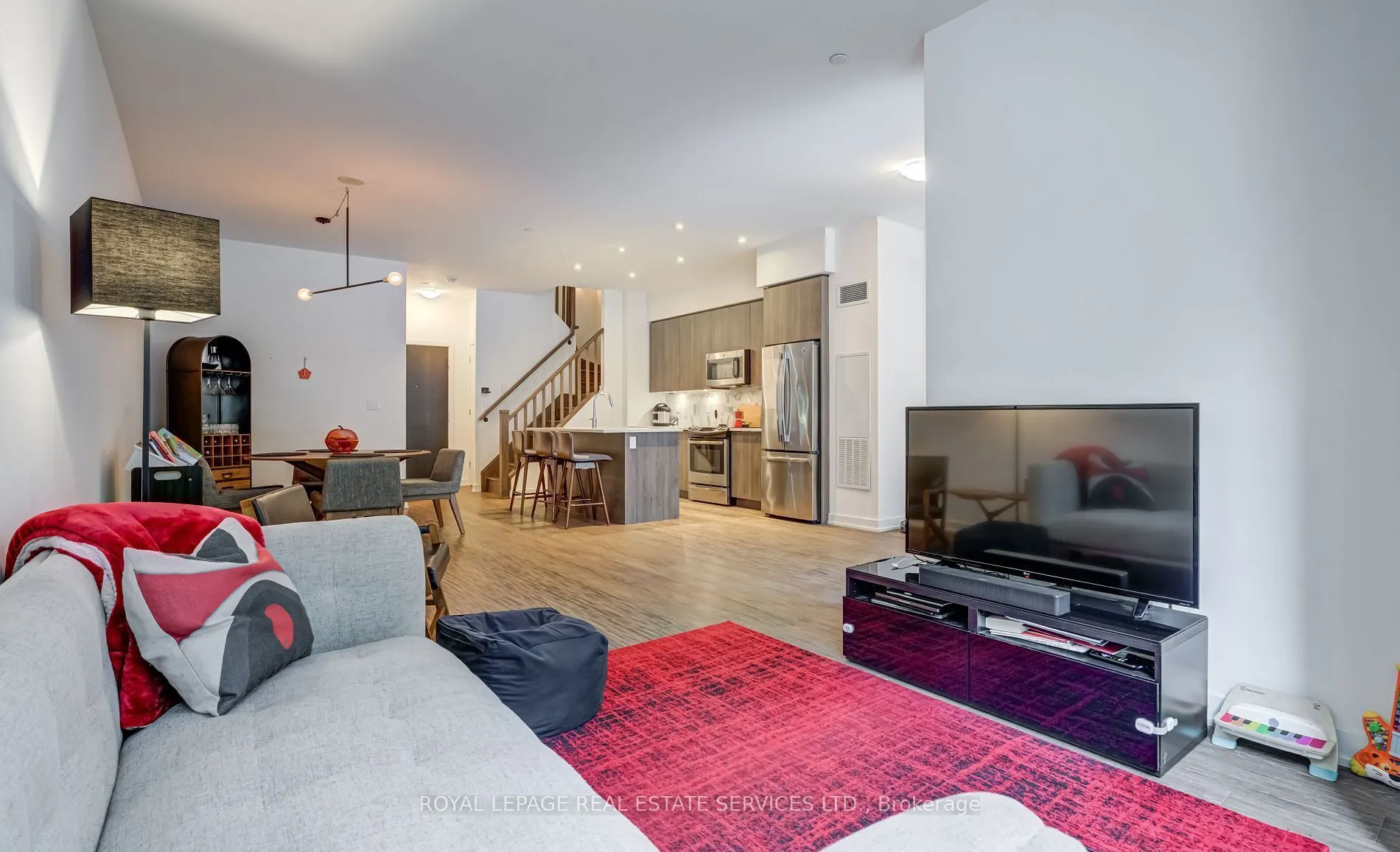36 Bruyeres Mews, #TH06