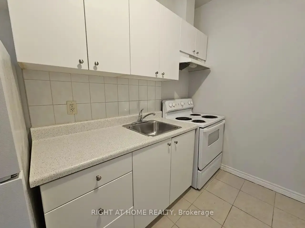 1807 Eglinton Avenue W, #304