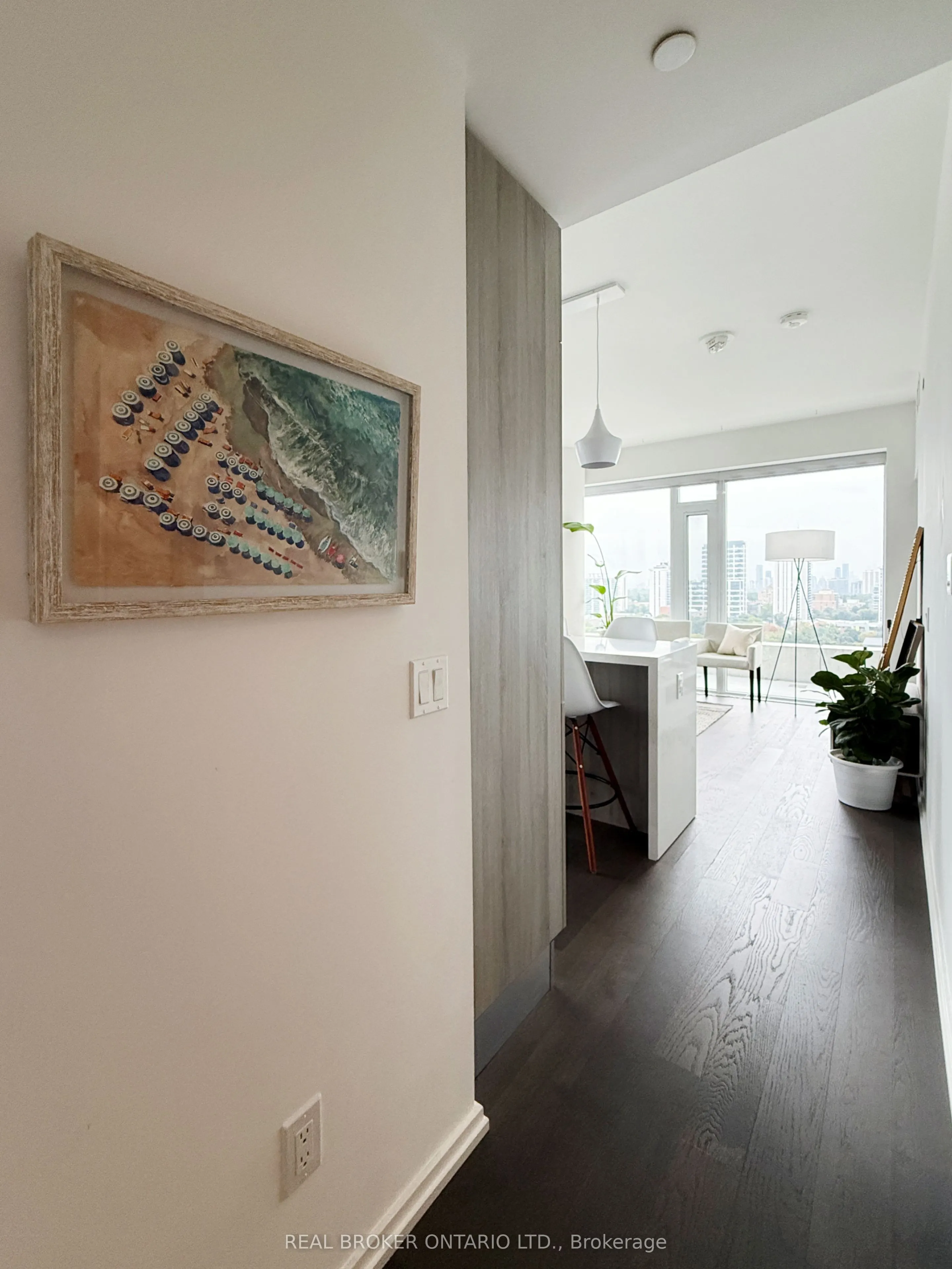 5 Soudan Avenue, #2004