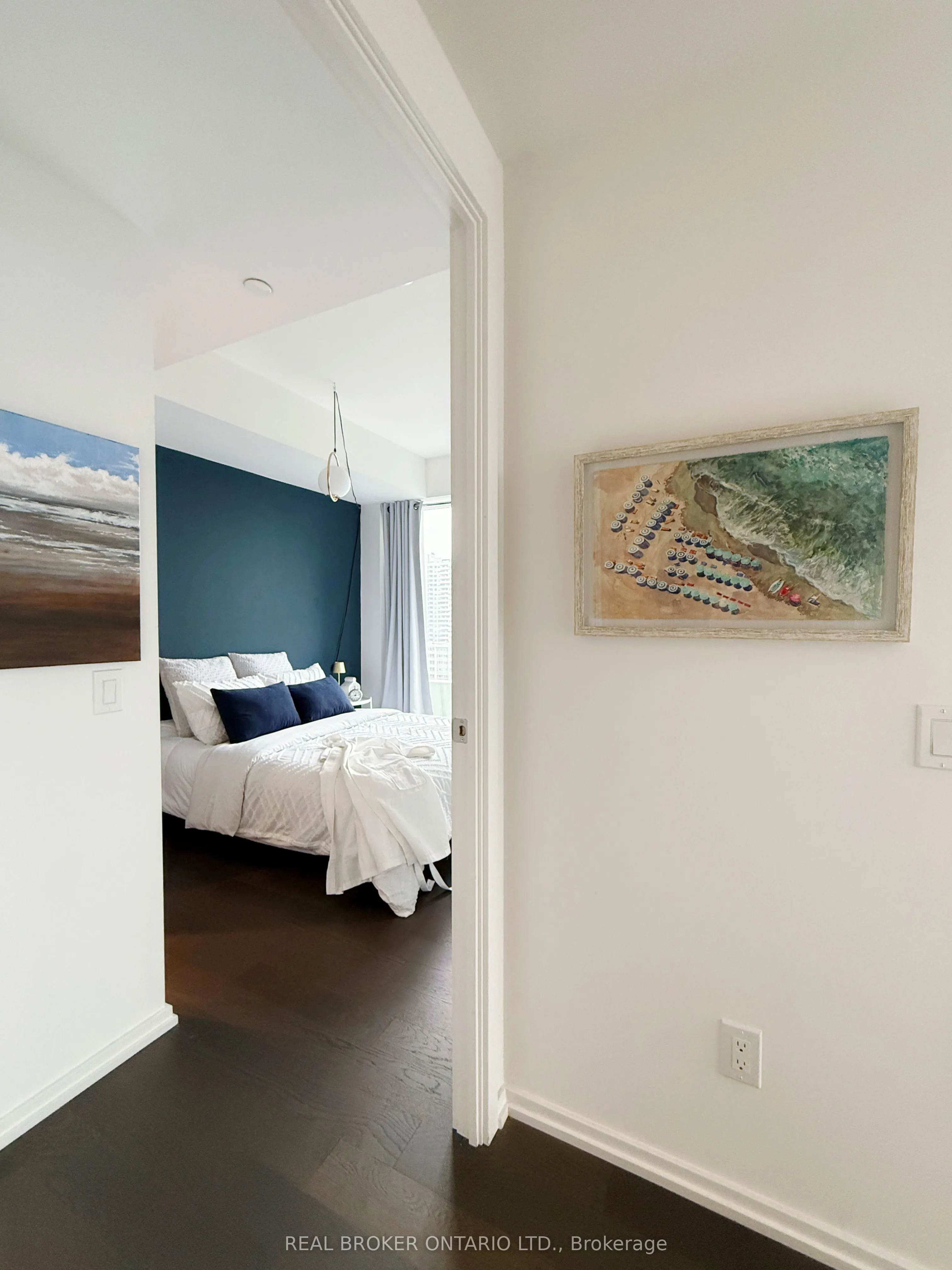 5 Soudan Avenue, #2004