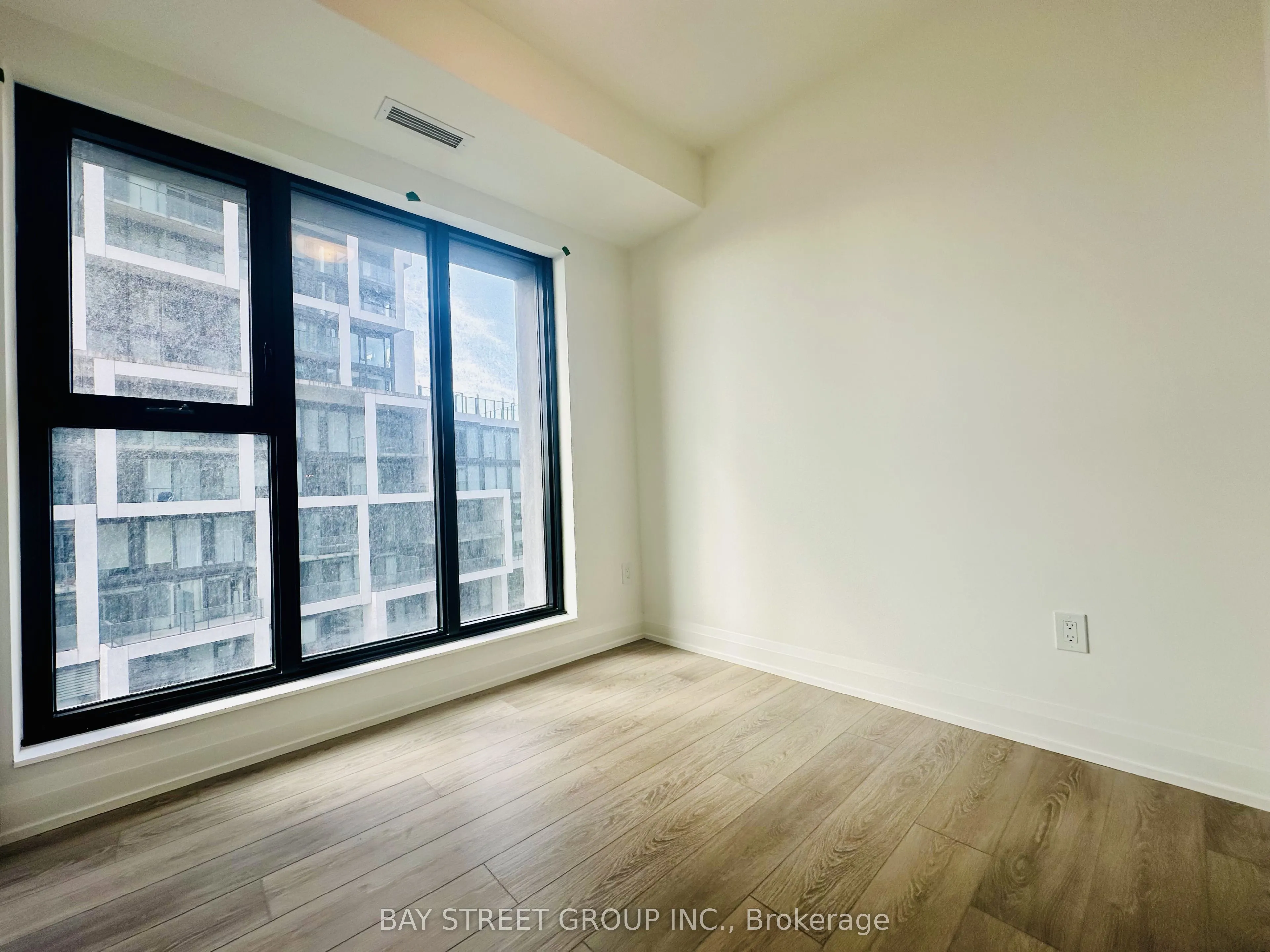 20 Soudan Avenue, #1003