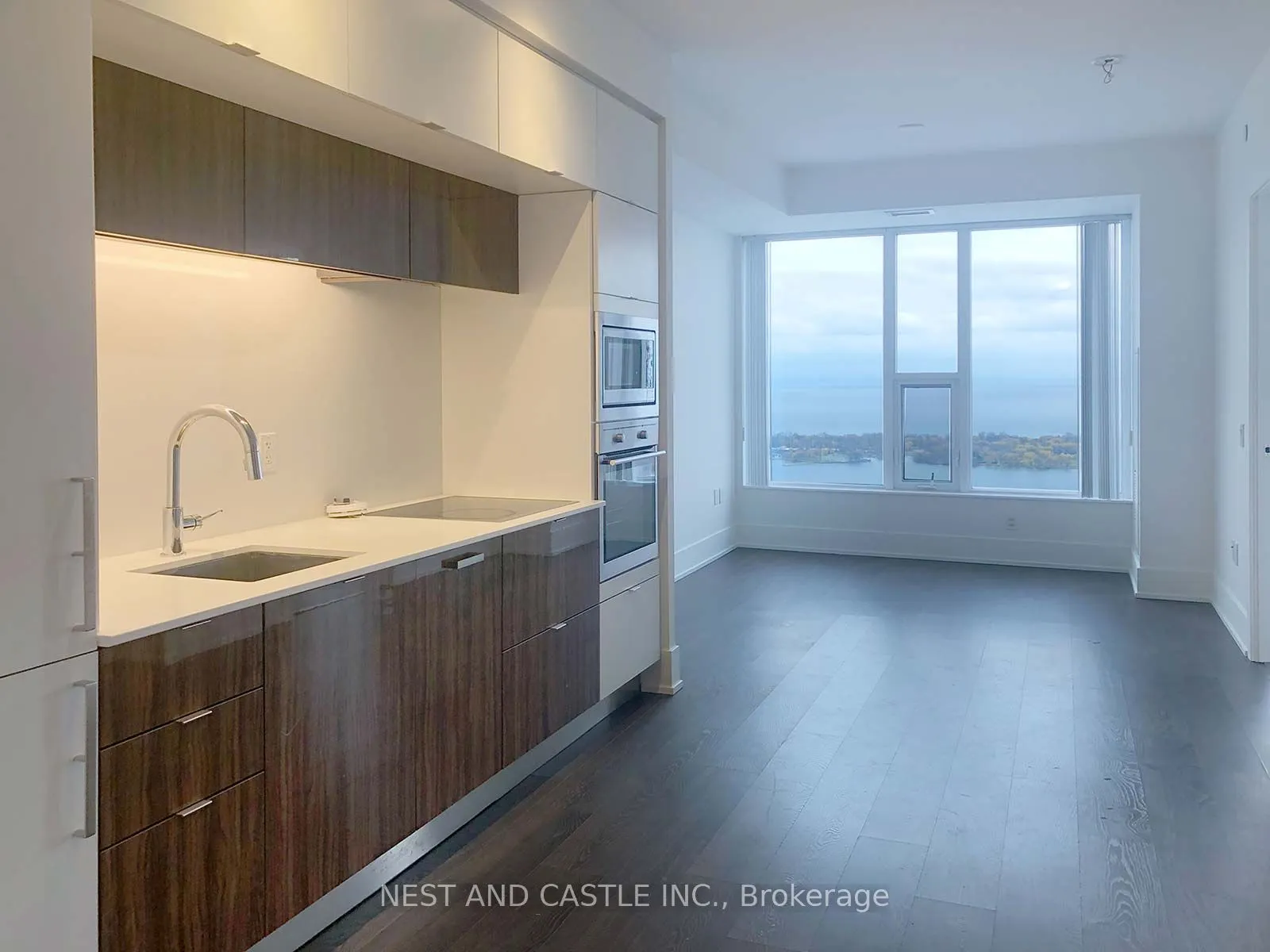 10 York Street, #5807