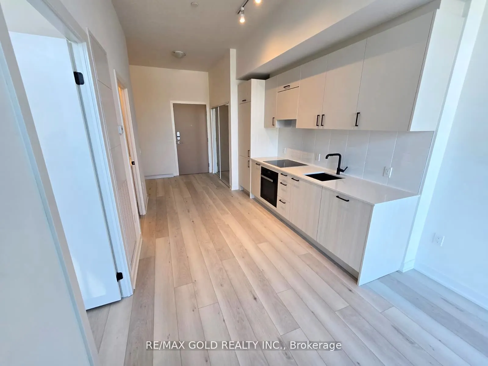 1 Kyle Lowry Road, #103