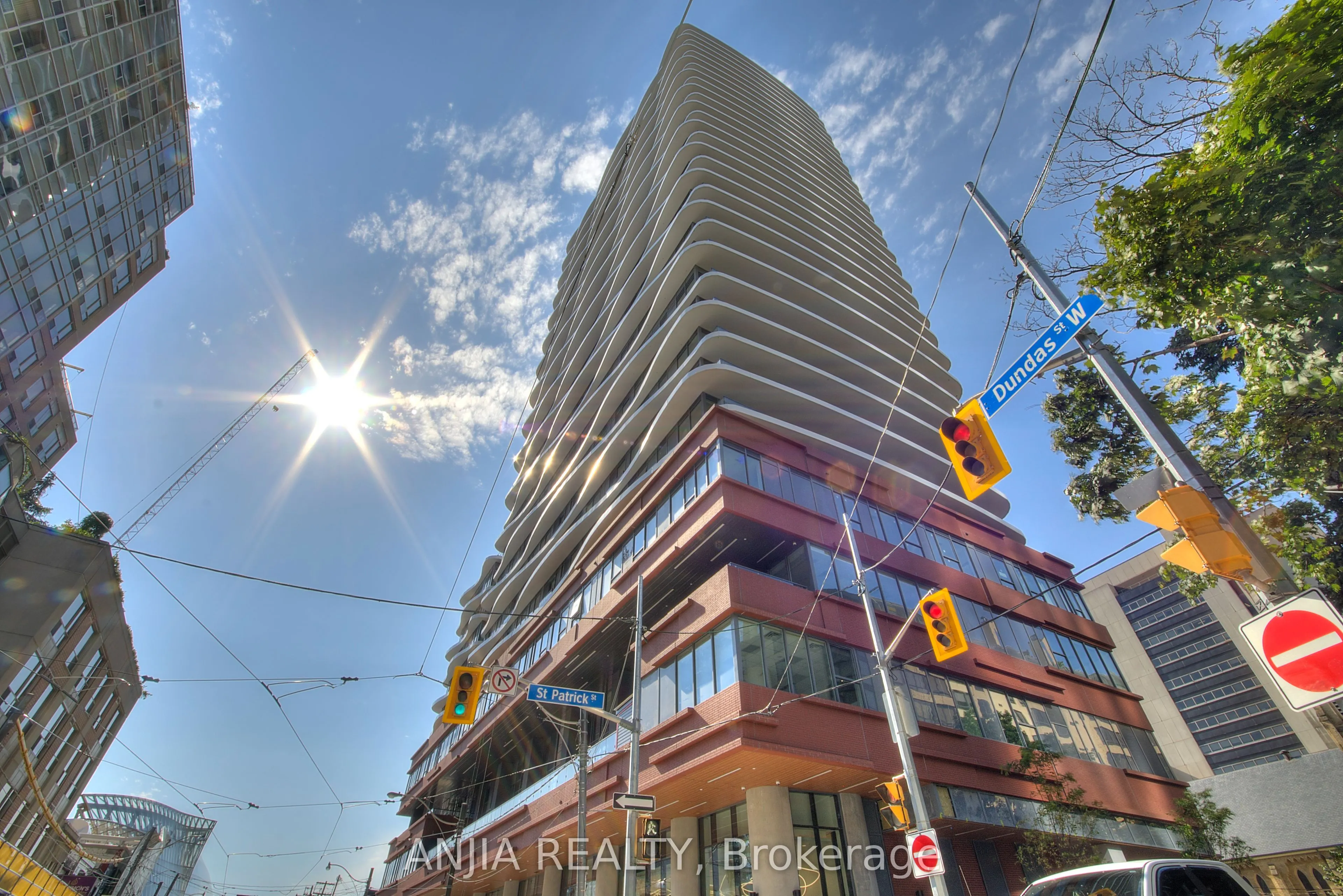 280 Dundas Street, #2204