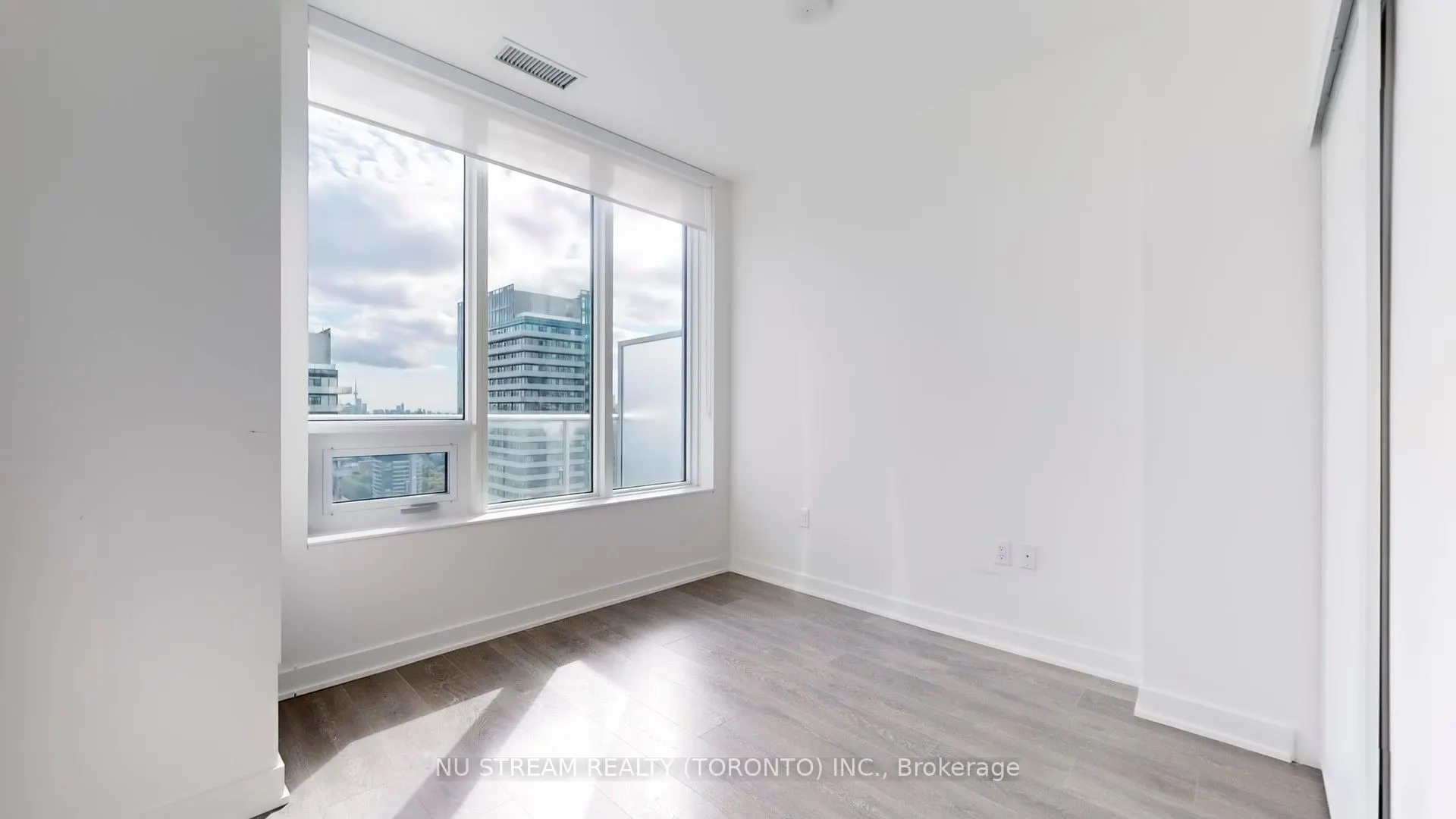 195 Redpath Avenue, #PH06