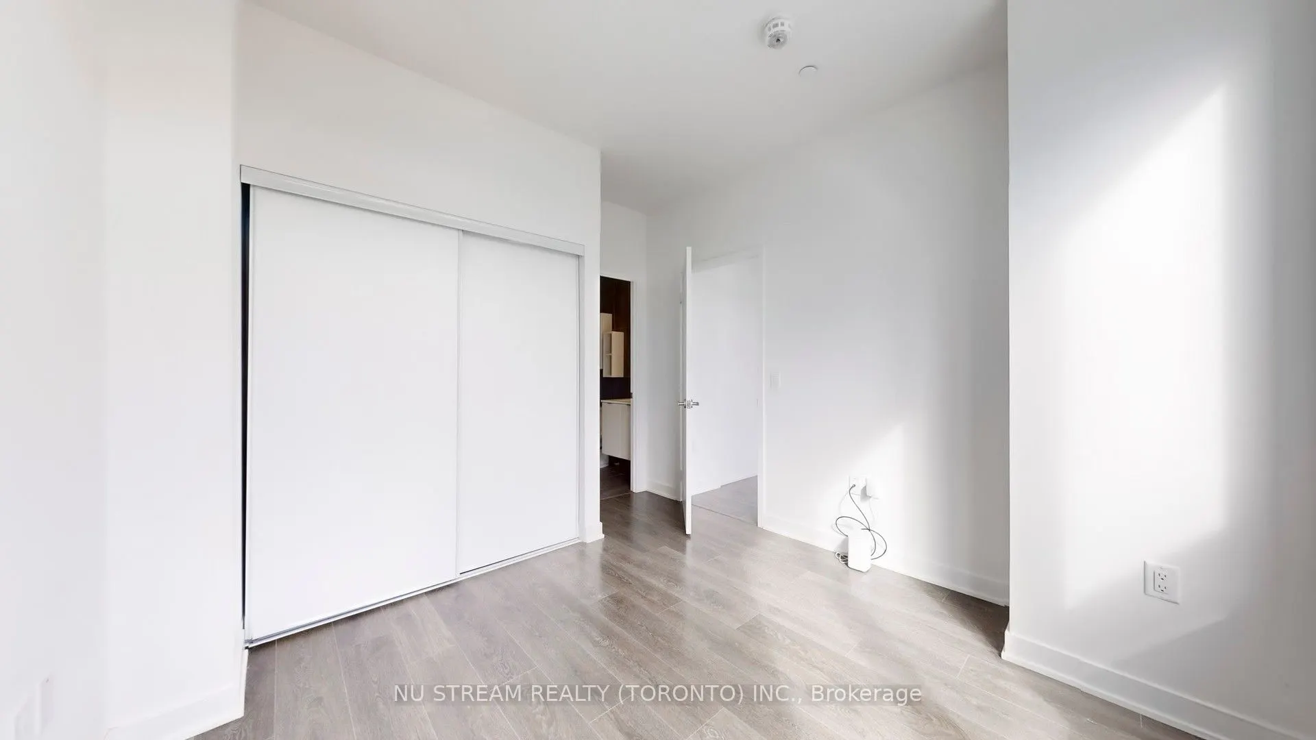 195 Redpath Avenue, #PH06
