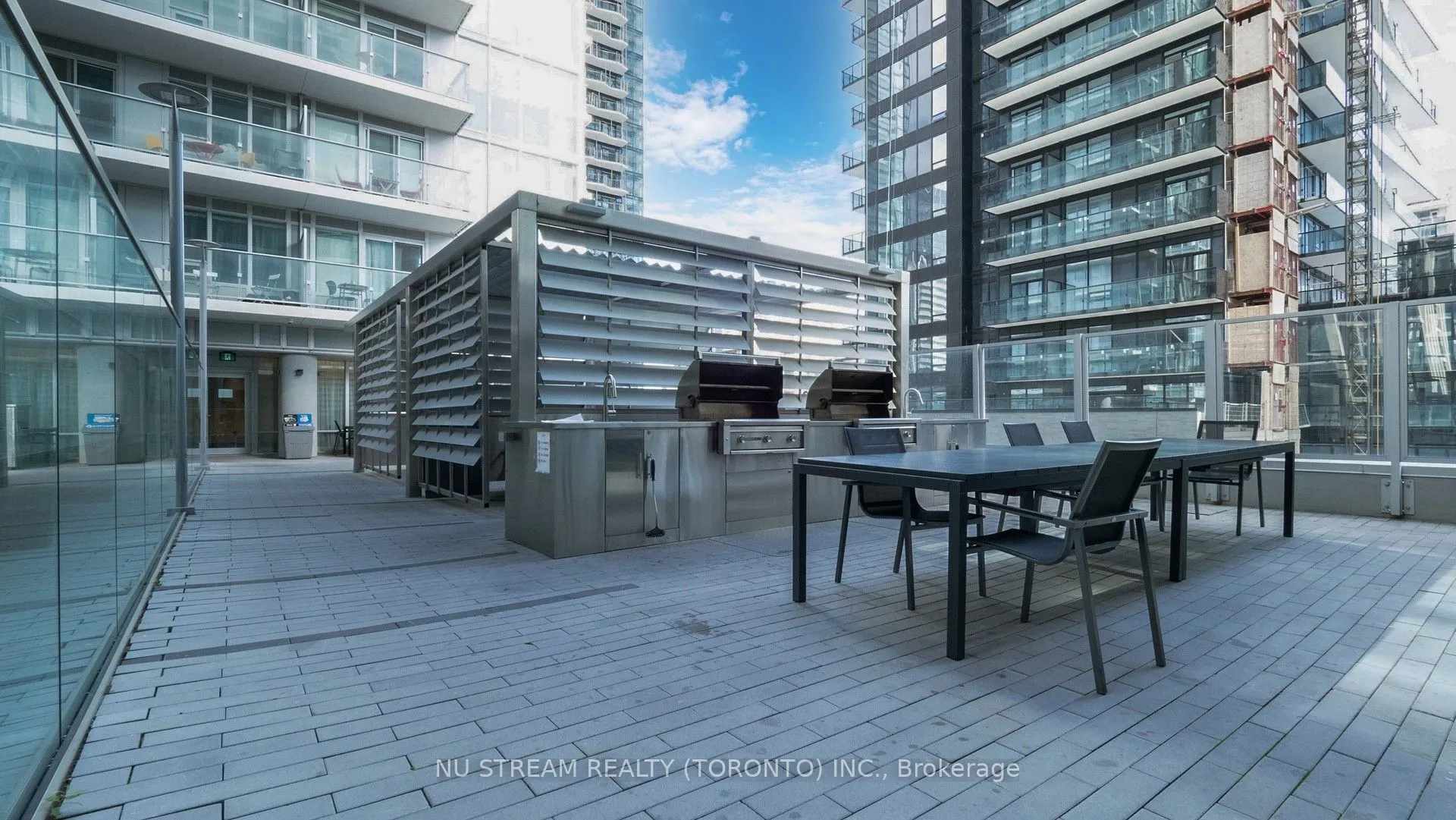 195 Redpath Avenue, #PH06