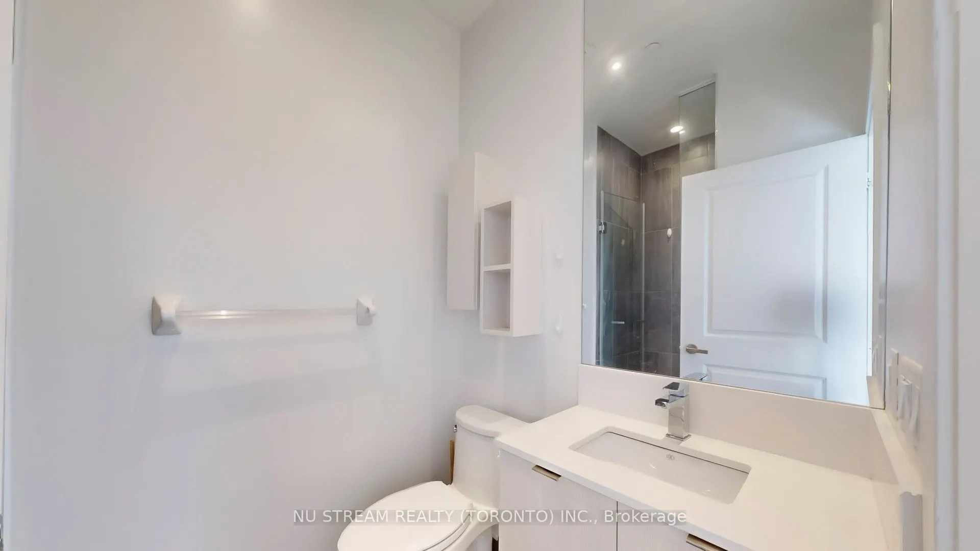 195 Redpath Avenue, #PH06
