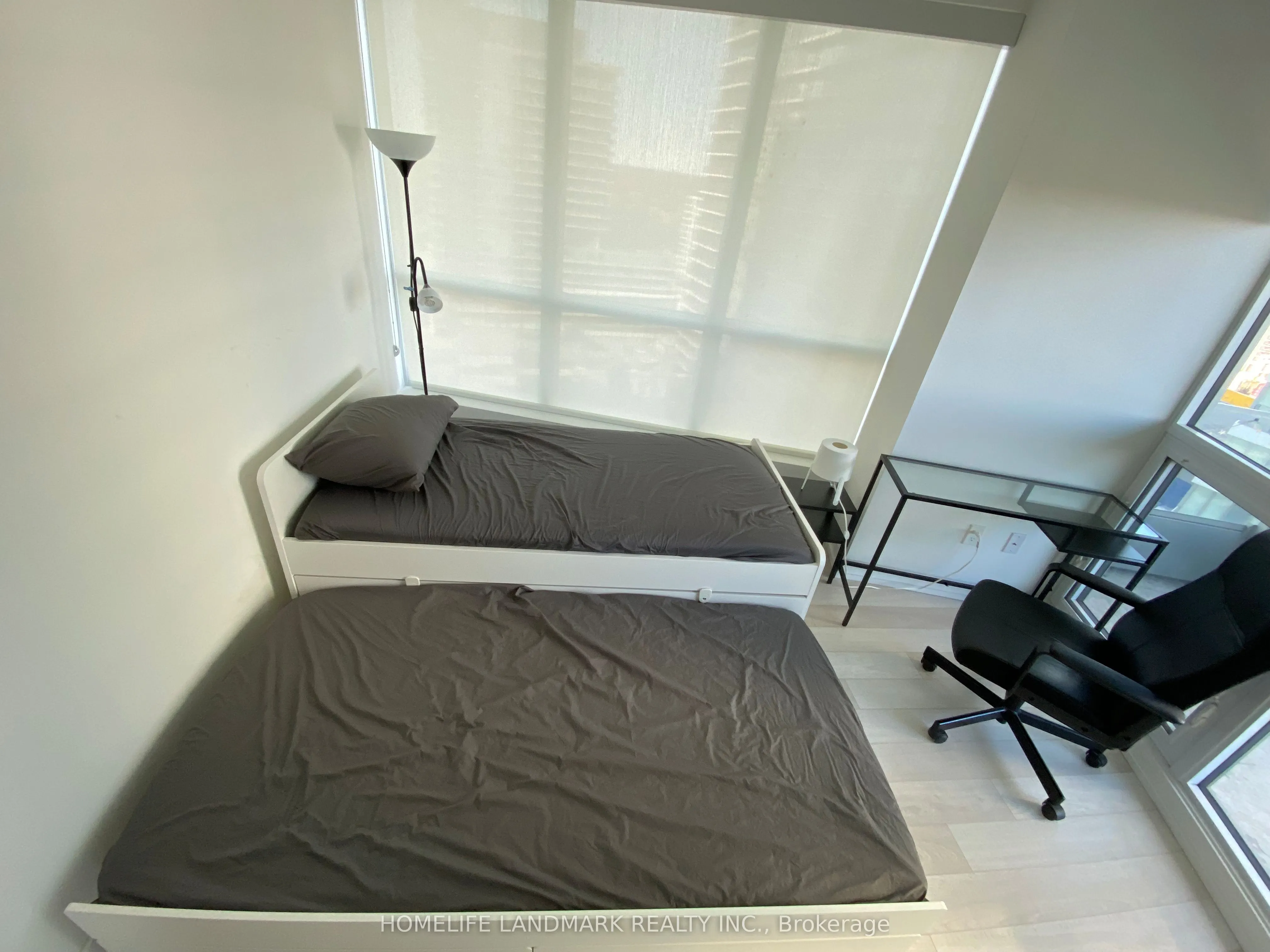 115 Mcmahon Drive, #1505