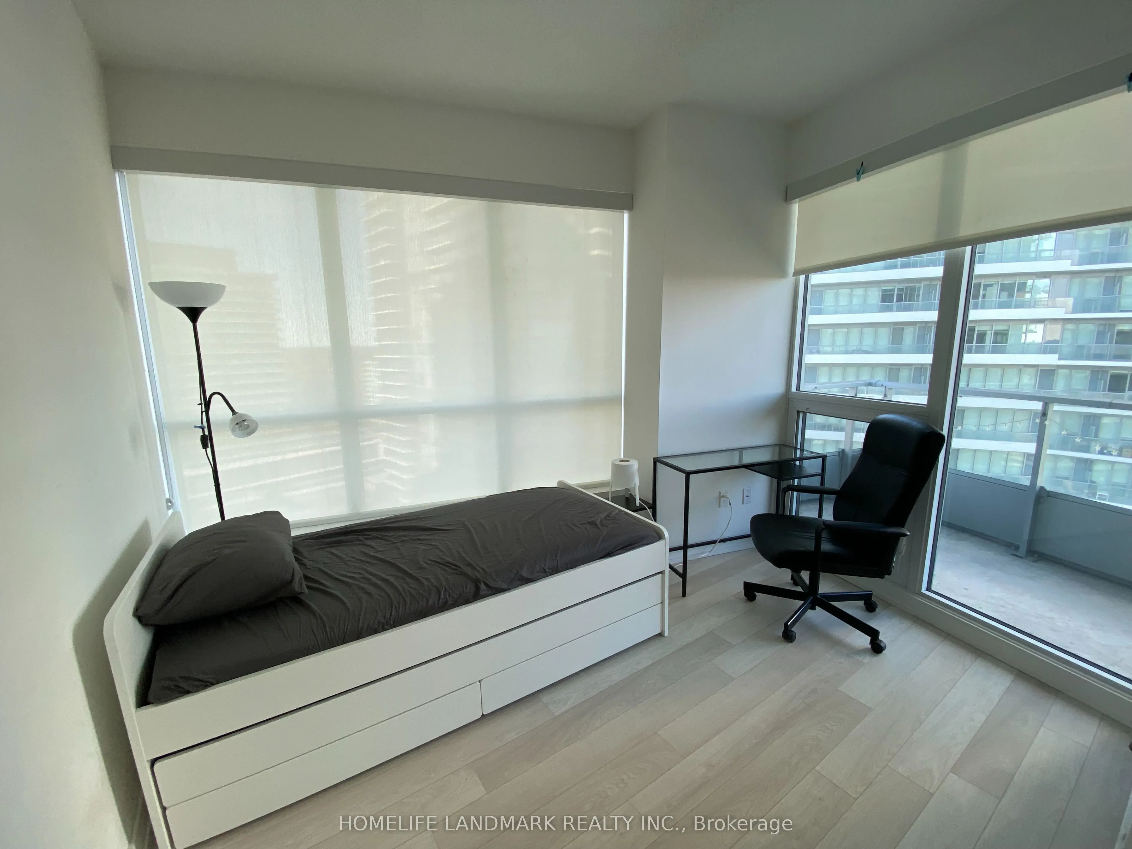 115 Mcmahon Drive, #1505