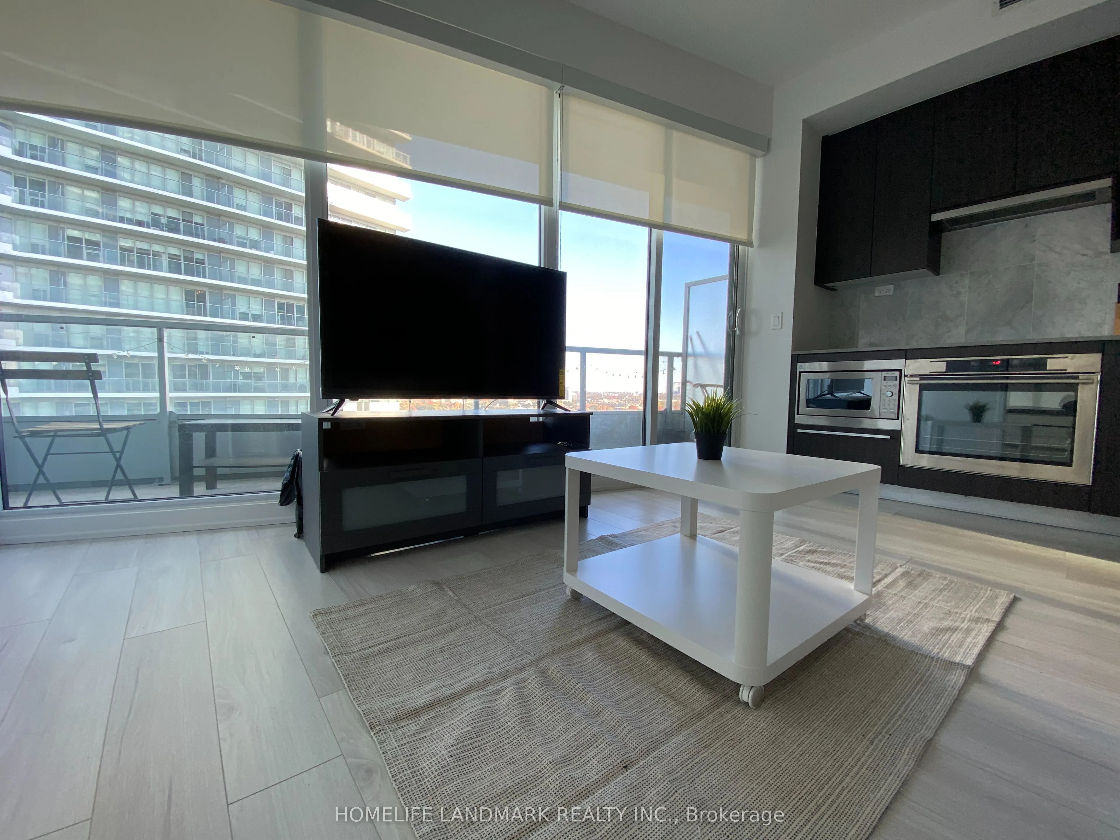 115 Mcmahon Drive, #1505