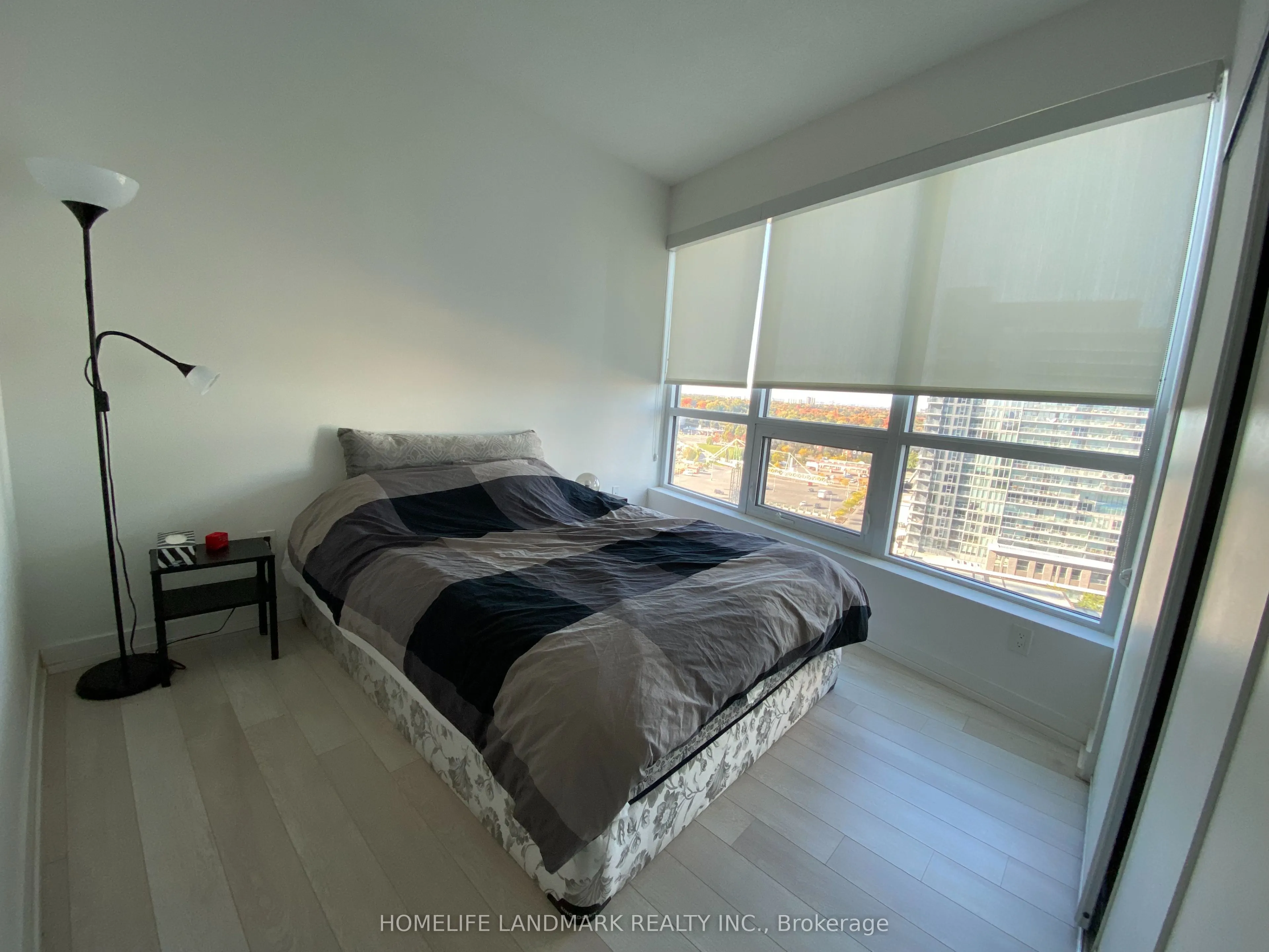 115 Mcmahon Drive, #1505