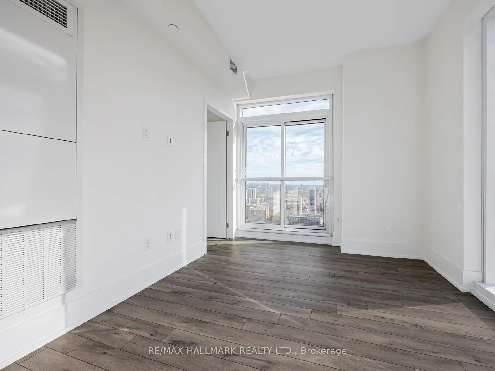 89 Church Street, #4807
