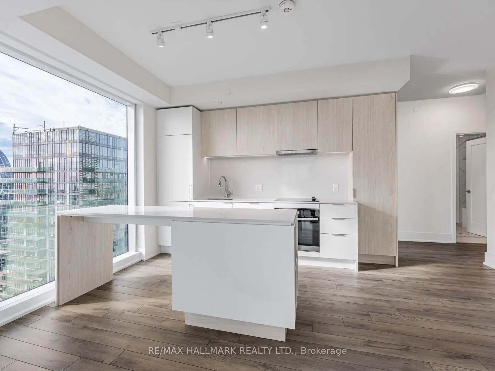 89 Church Street, #4807