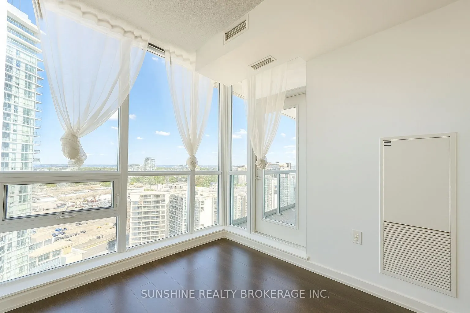 62 Forest Manor Road, #2112
