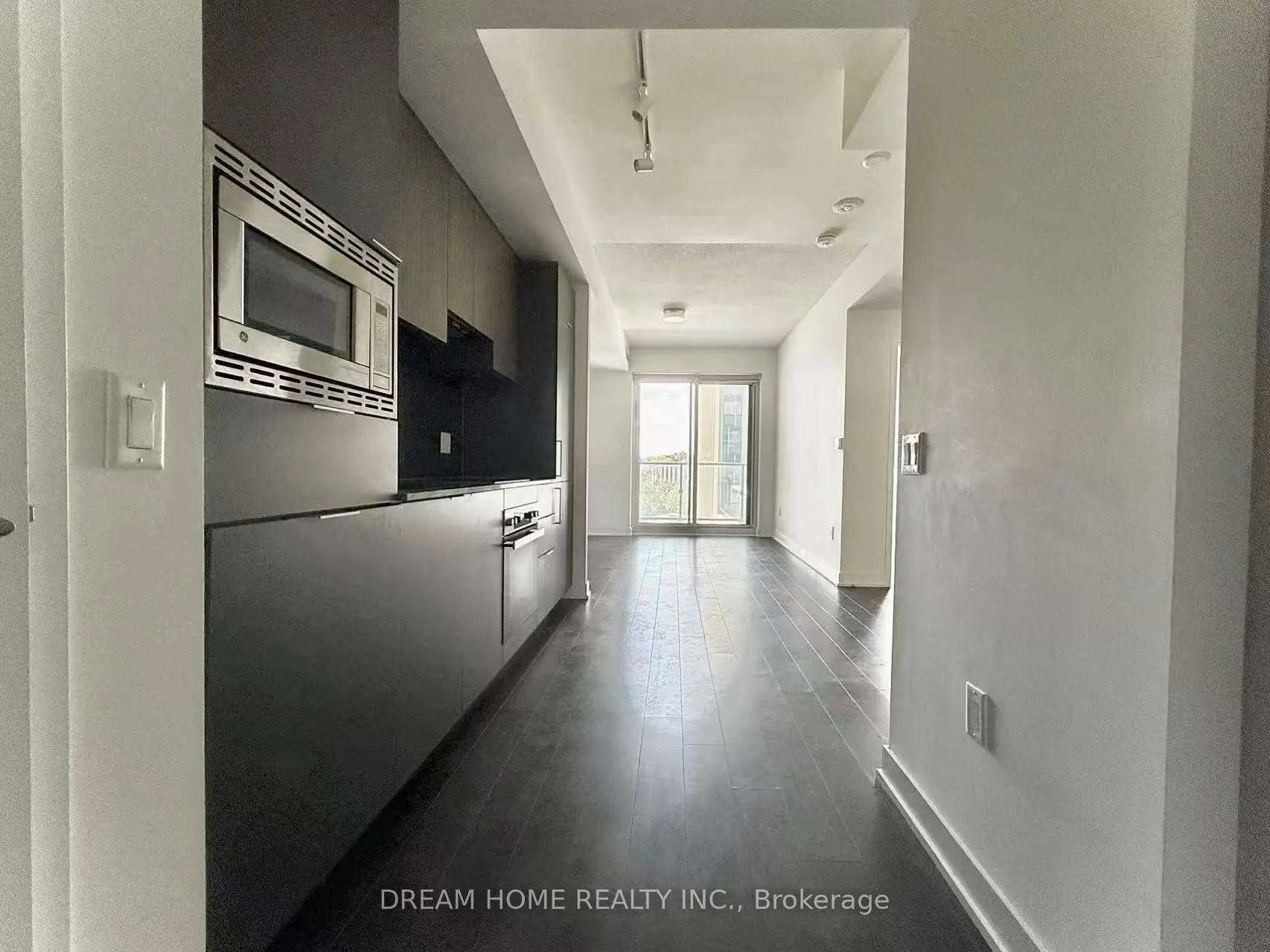 50 O'Neill Road, #403