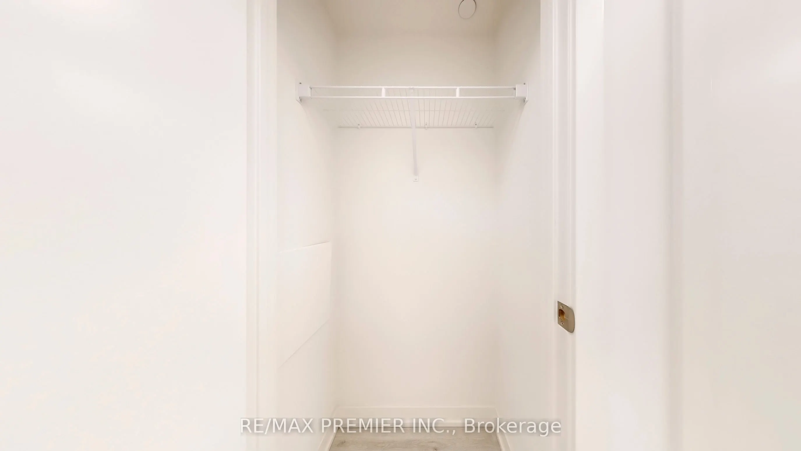 110 Broadway Avenue, #314