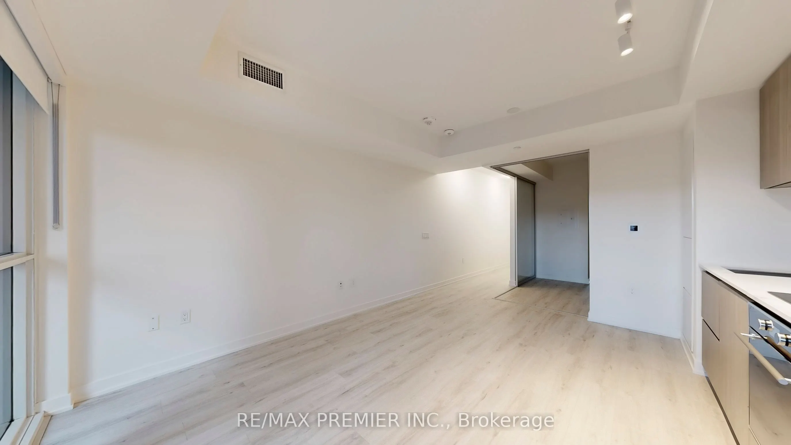 110 Broadway Avenue, #314