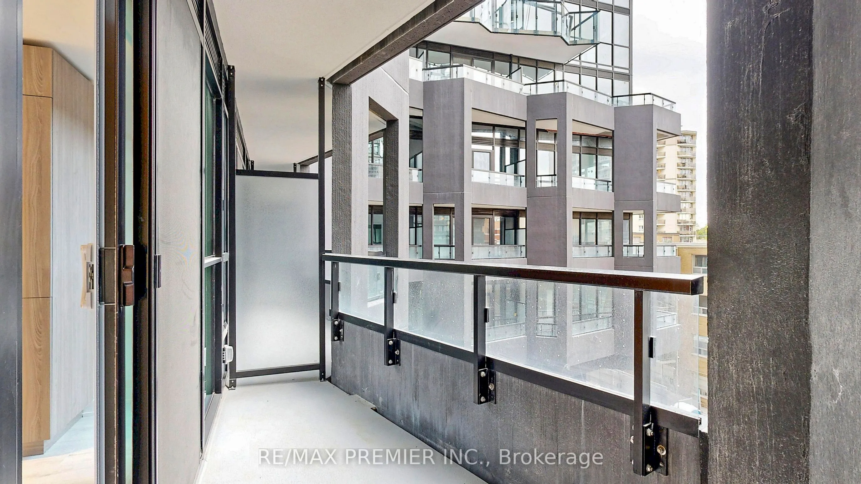 110 Broadway Avenue, #314