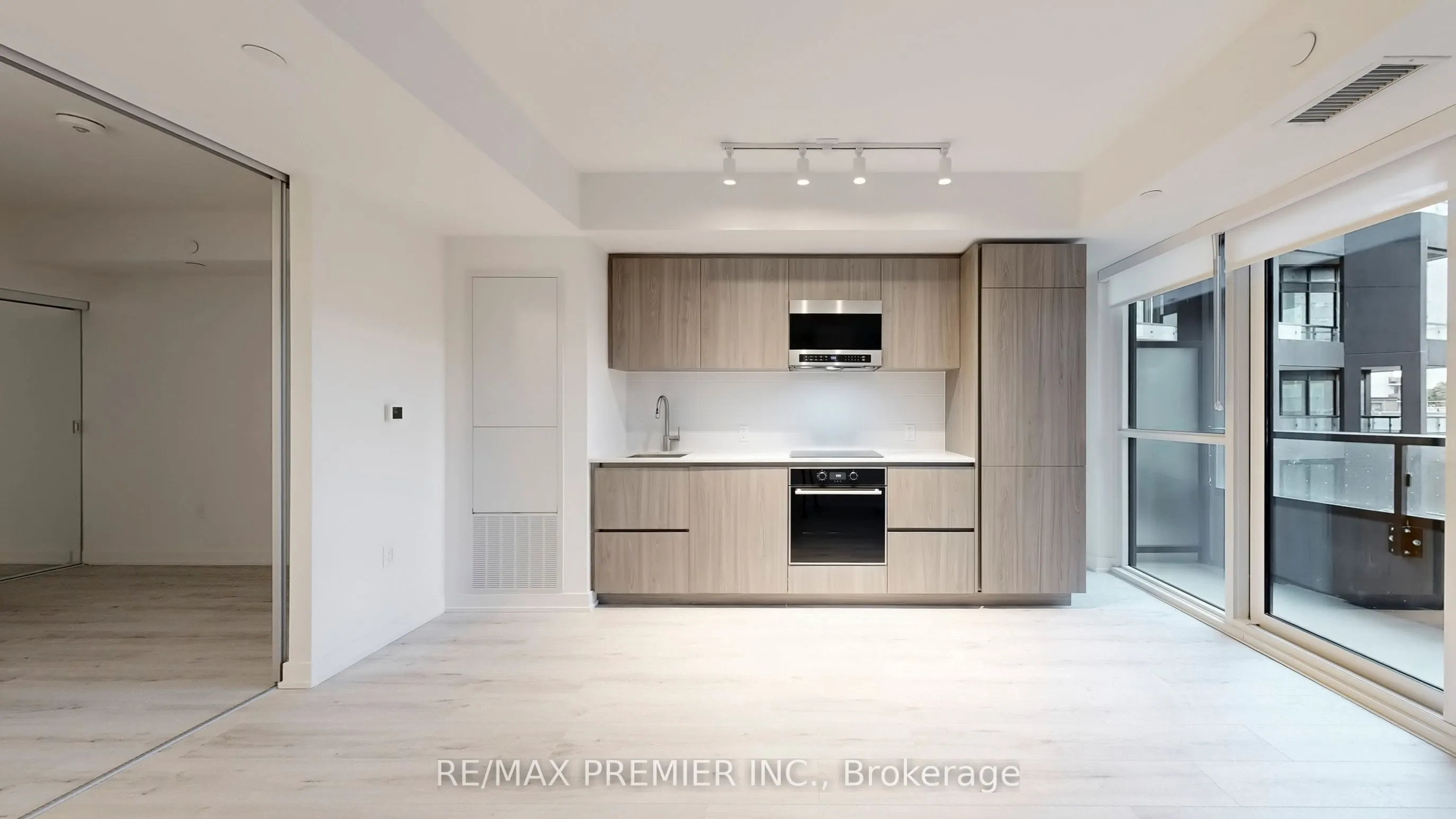 110 Broadway Avenue, #314