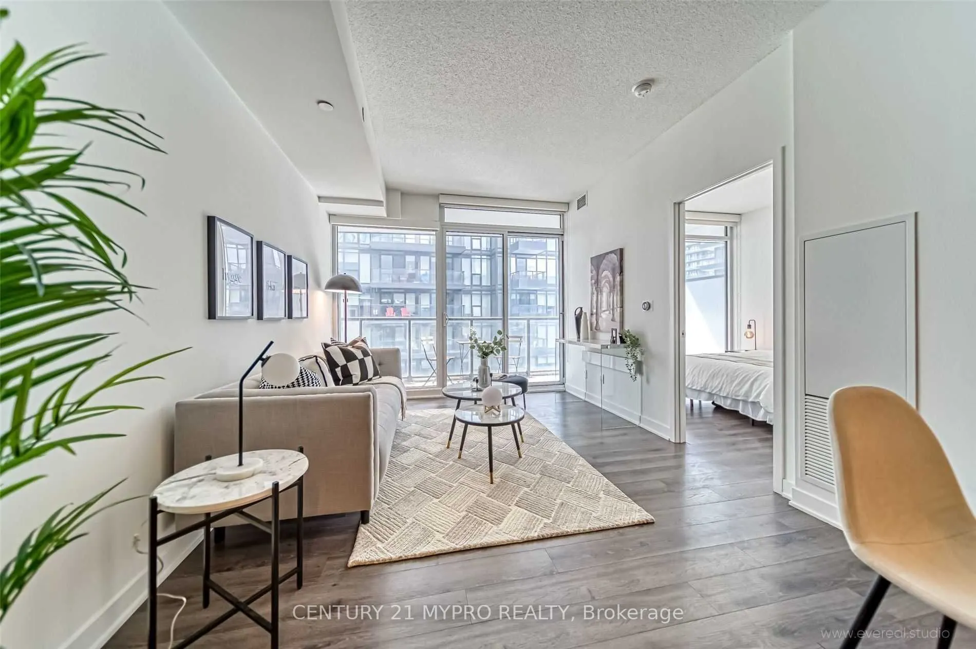 90 Queens Wharf Road S, #807