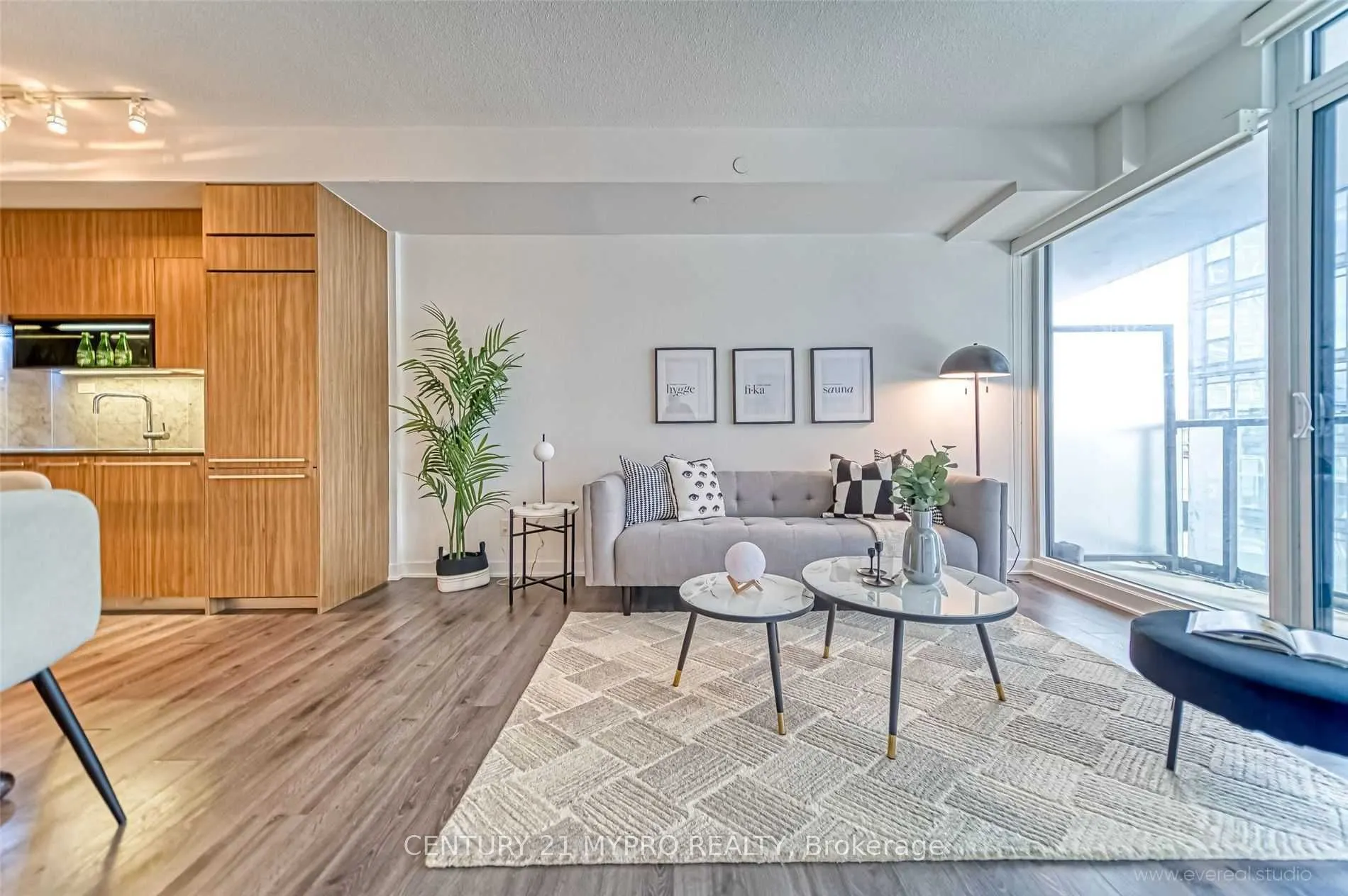 90 Queens Wharf Road S, #807