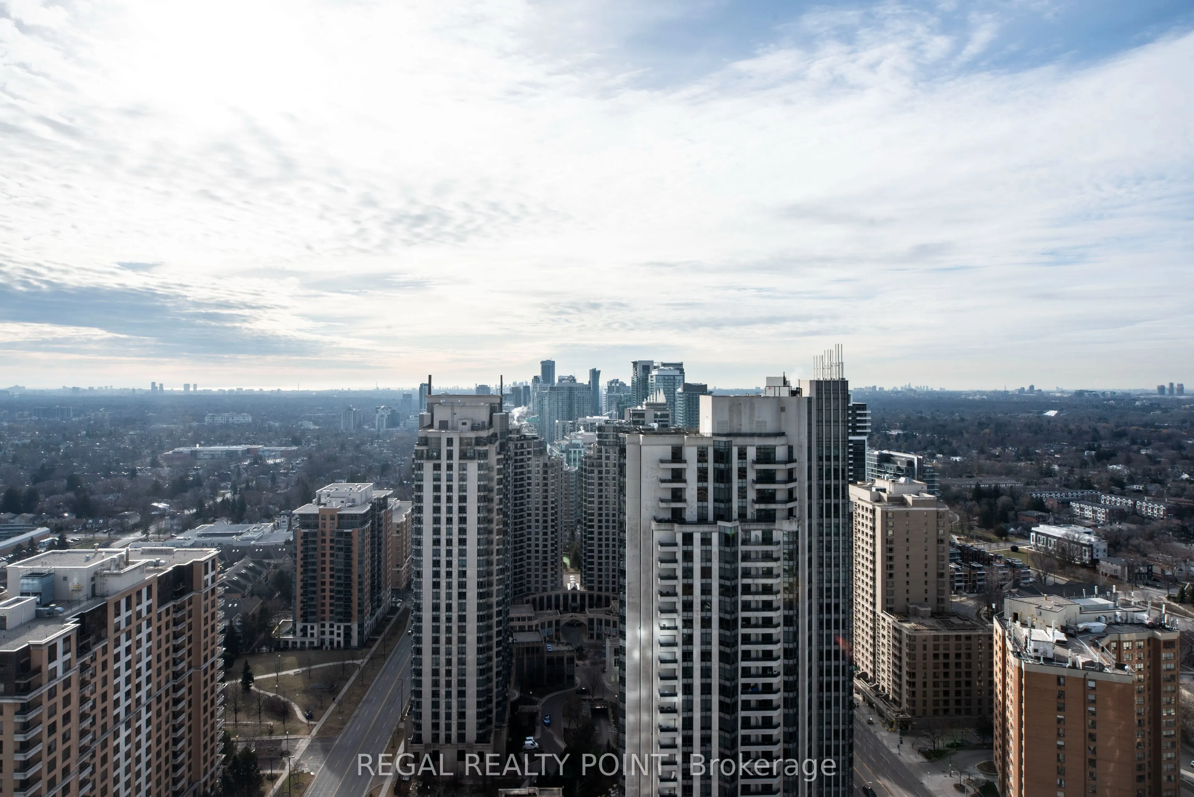15 Holmes Avenue, #3102
