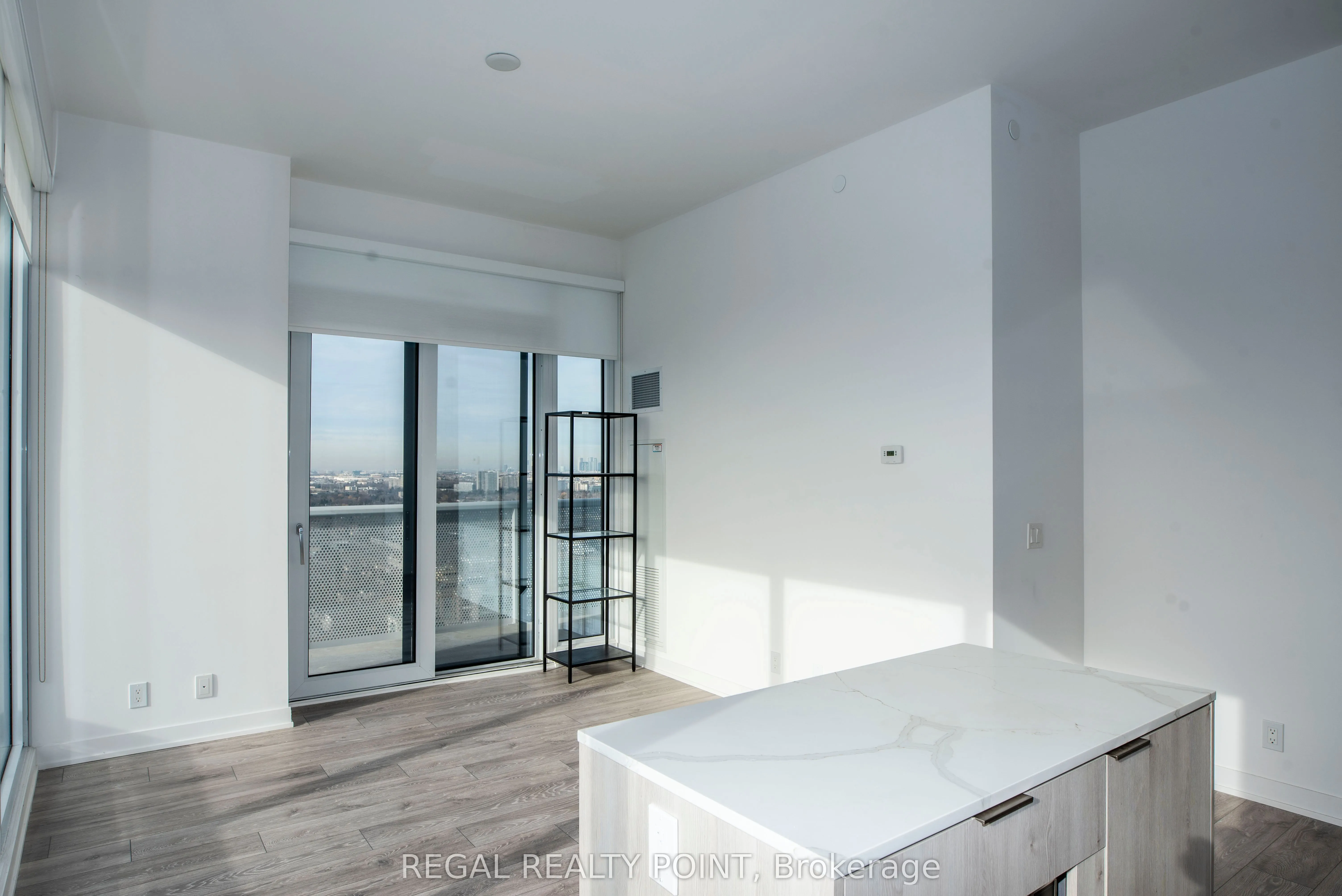 15 Holmes Avenue, #3102