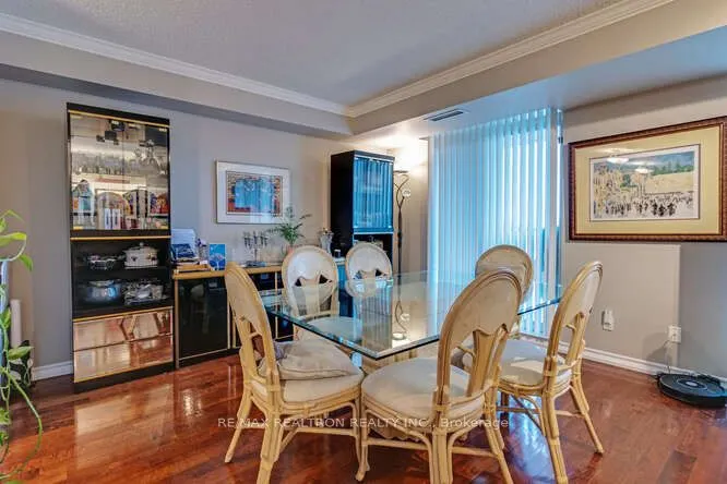 8 Covington Road, #1008