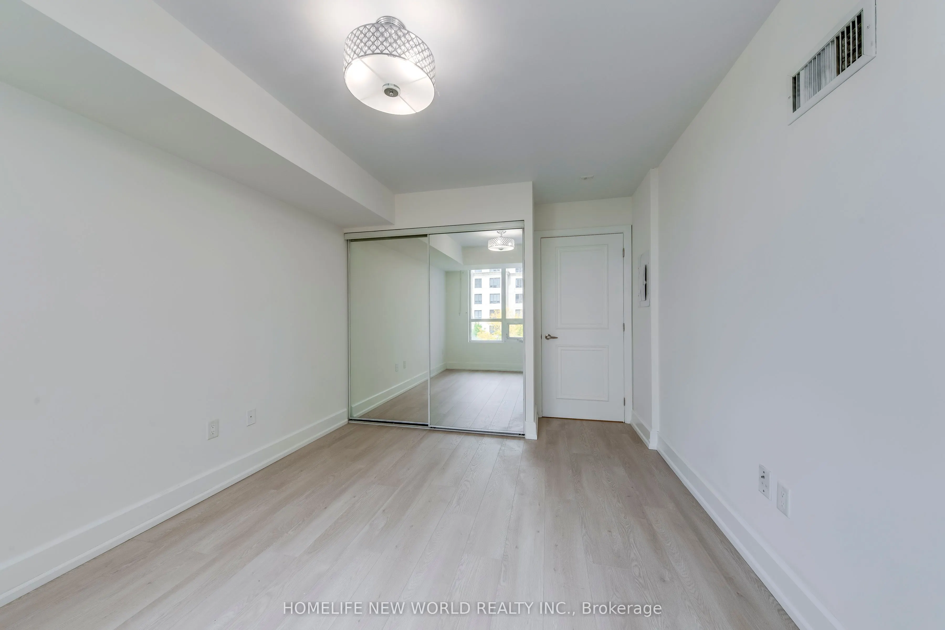 650 Sheppard Avenue E, #531