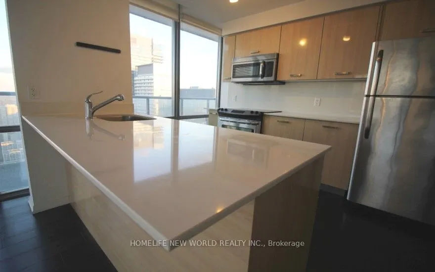 832 Bay Street, #4605