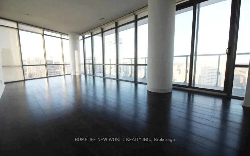 832 Bay Street, #4605