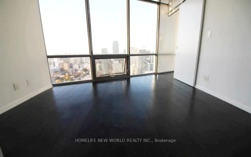 832 Bay Street, #4605