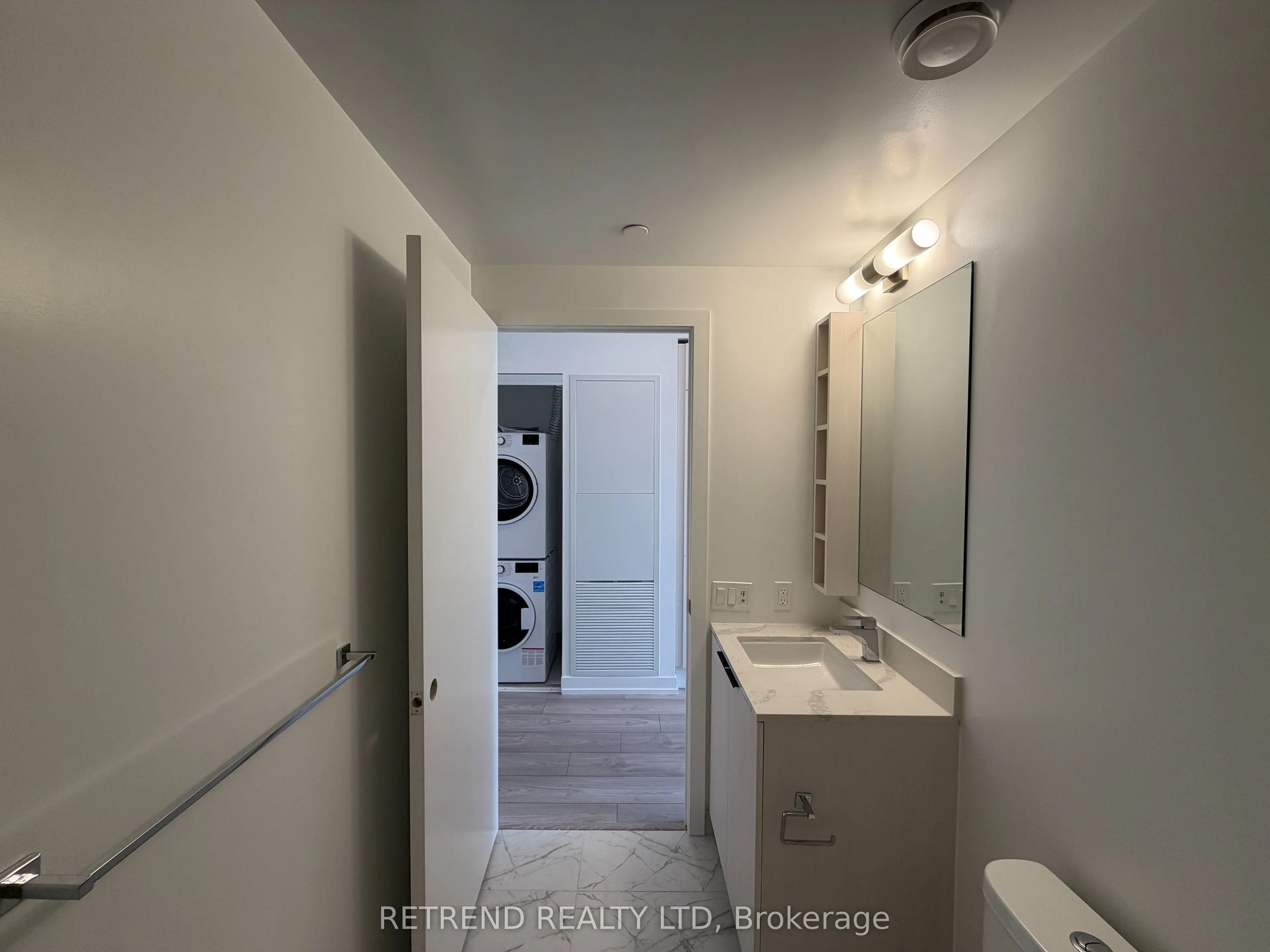 82 Dalhousie Street, #PH08