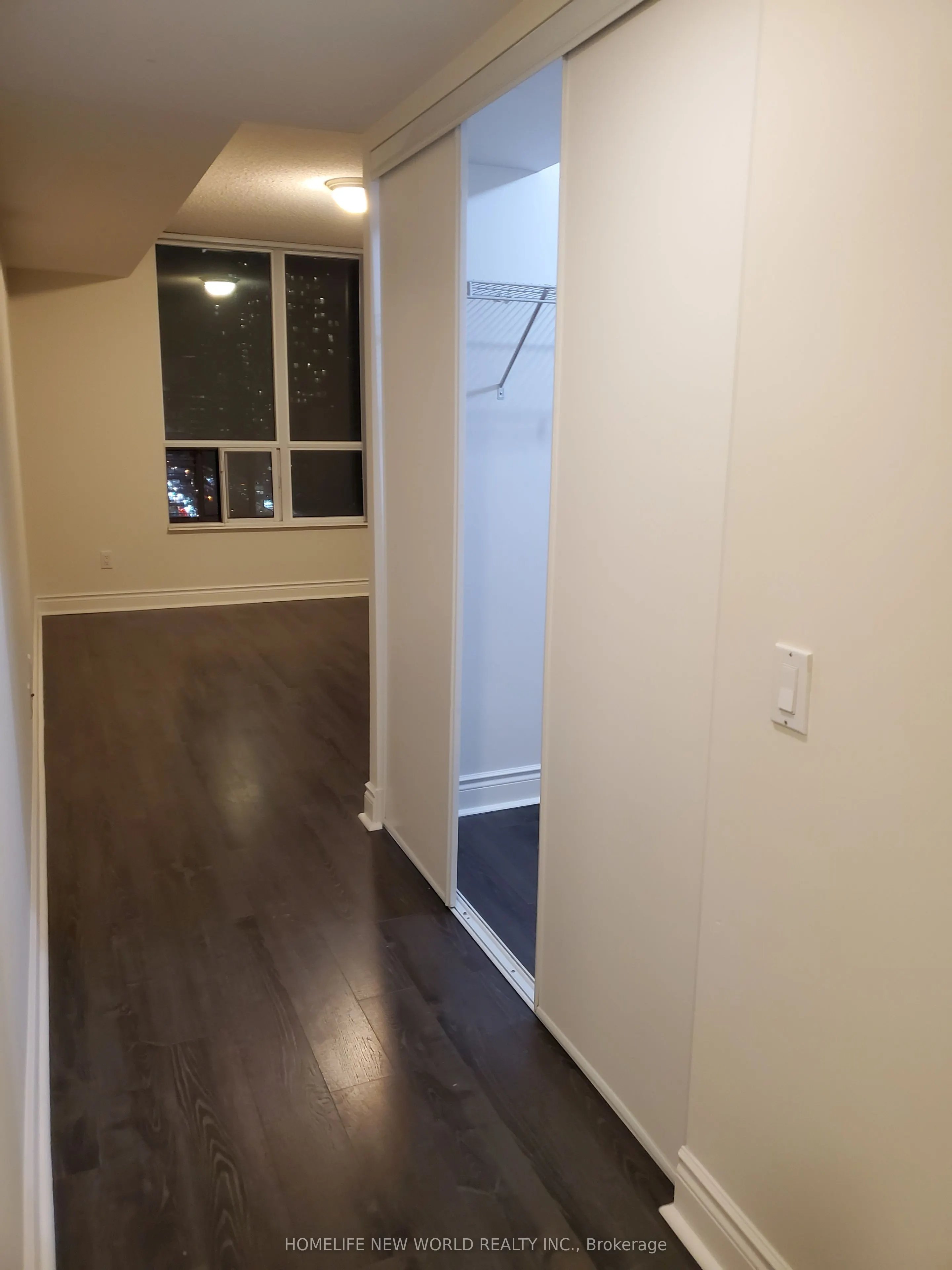 5 Northtown Way, #1512