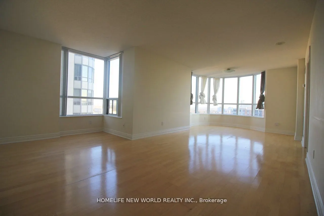 5 Northtown Way, #1512