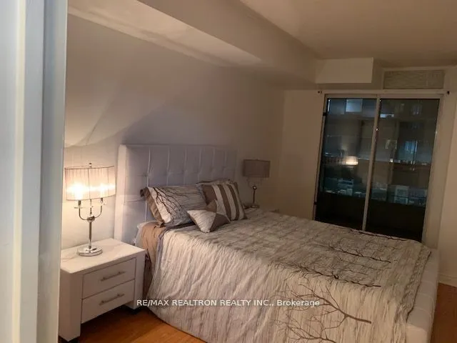 260 Doris Avenue, #911