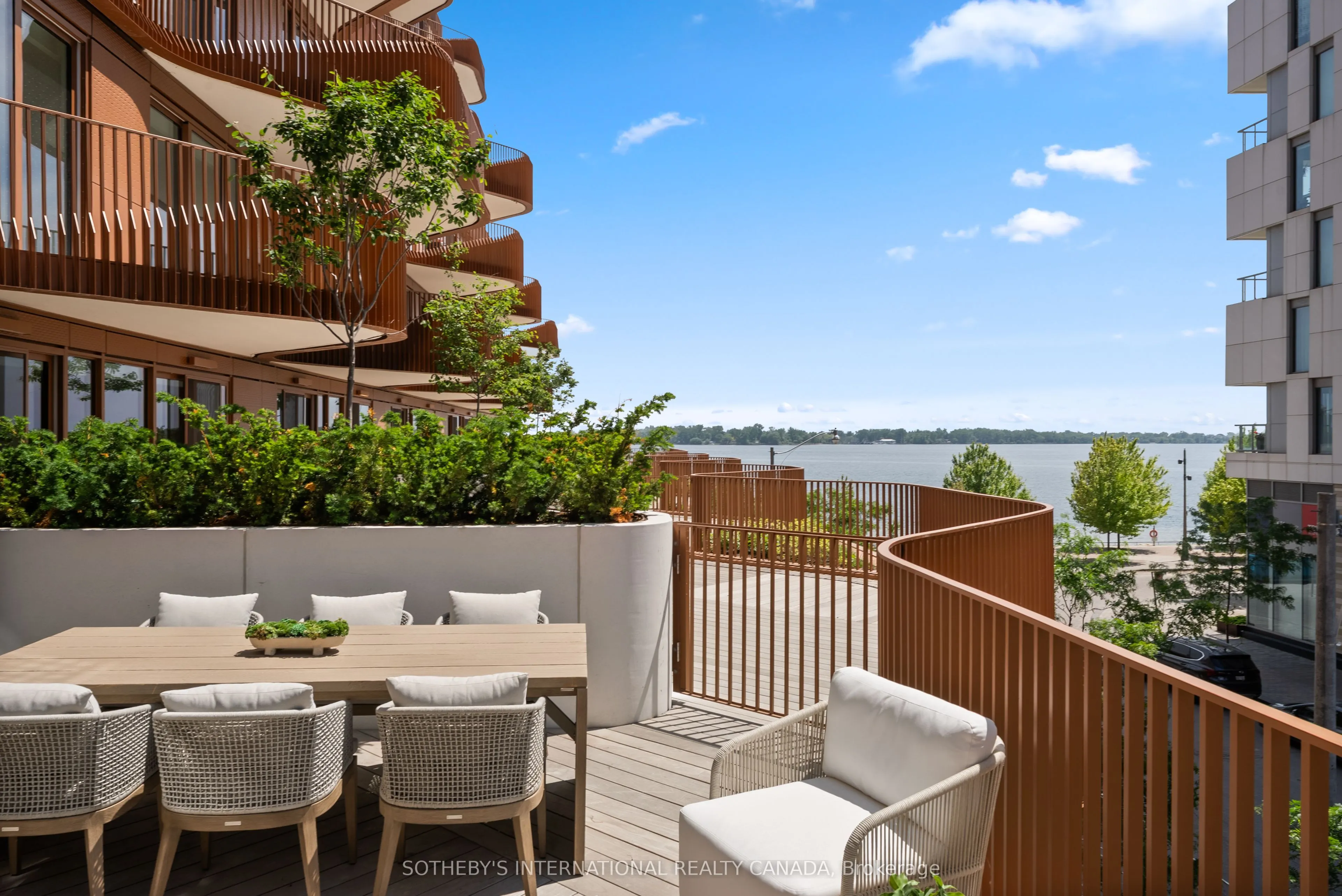 155 Merchants' Wharf, #217