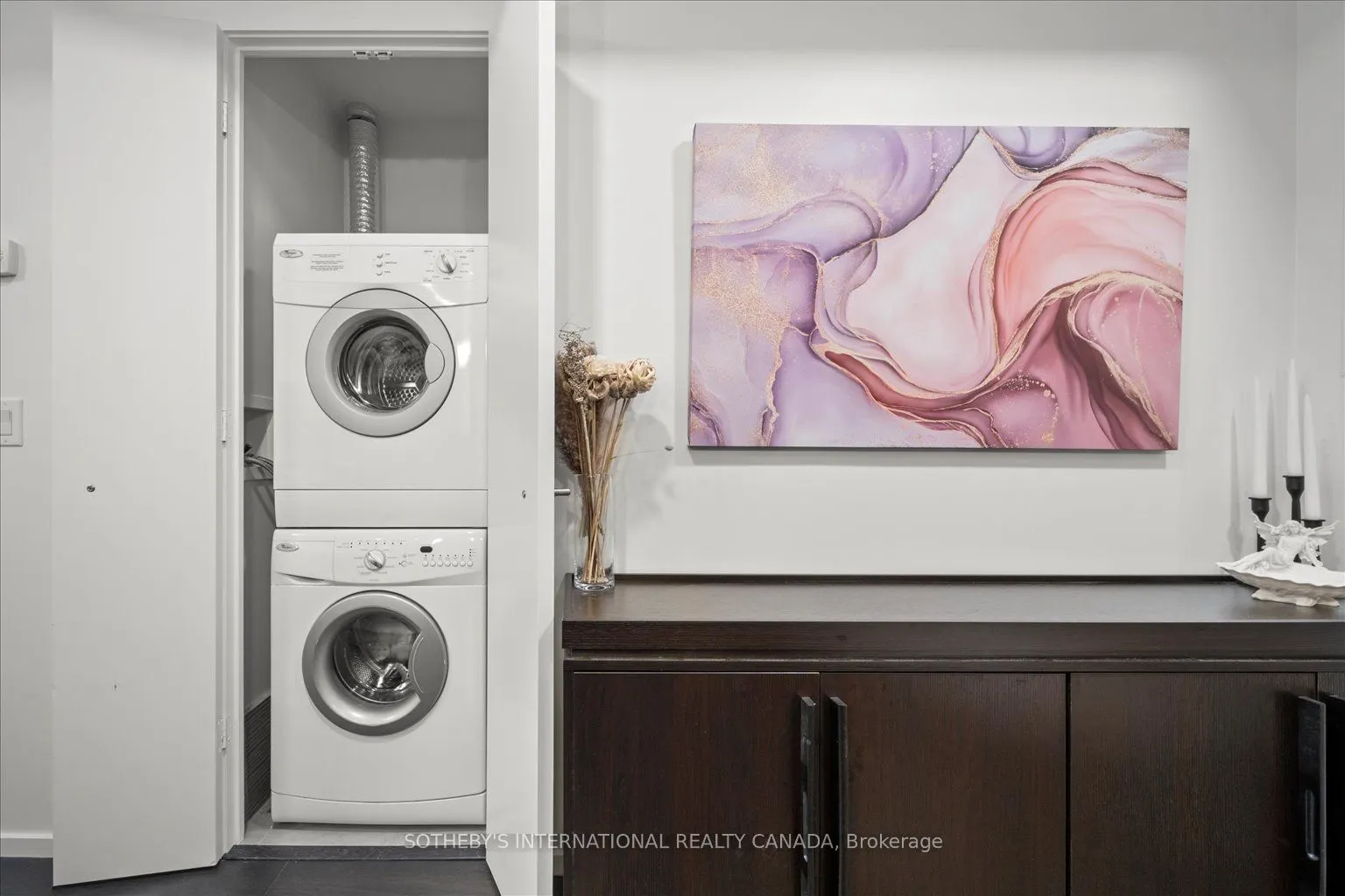 8 Charlotte Street, #415