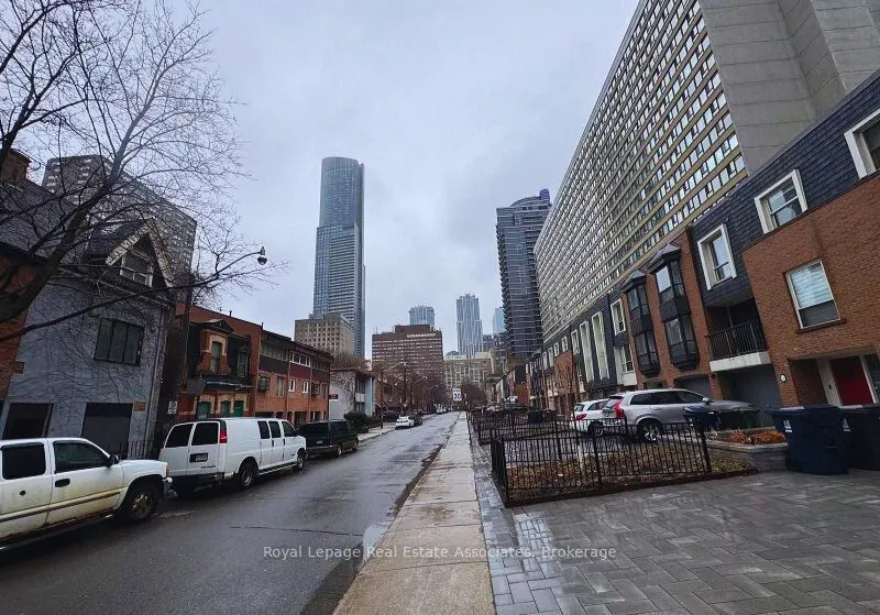 20 McGill Street